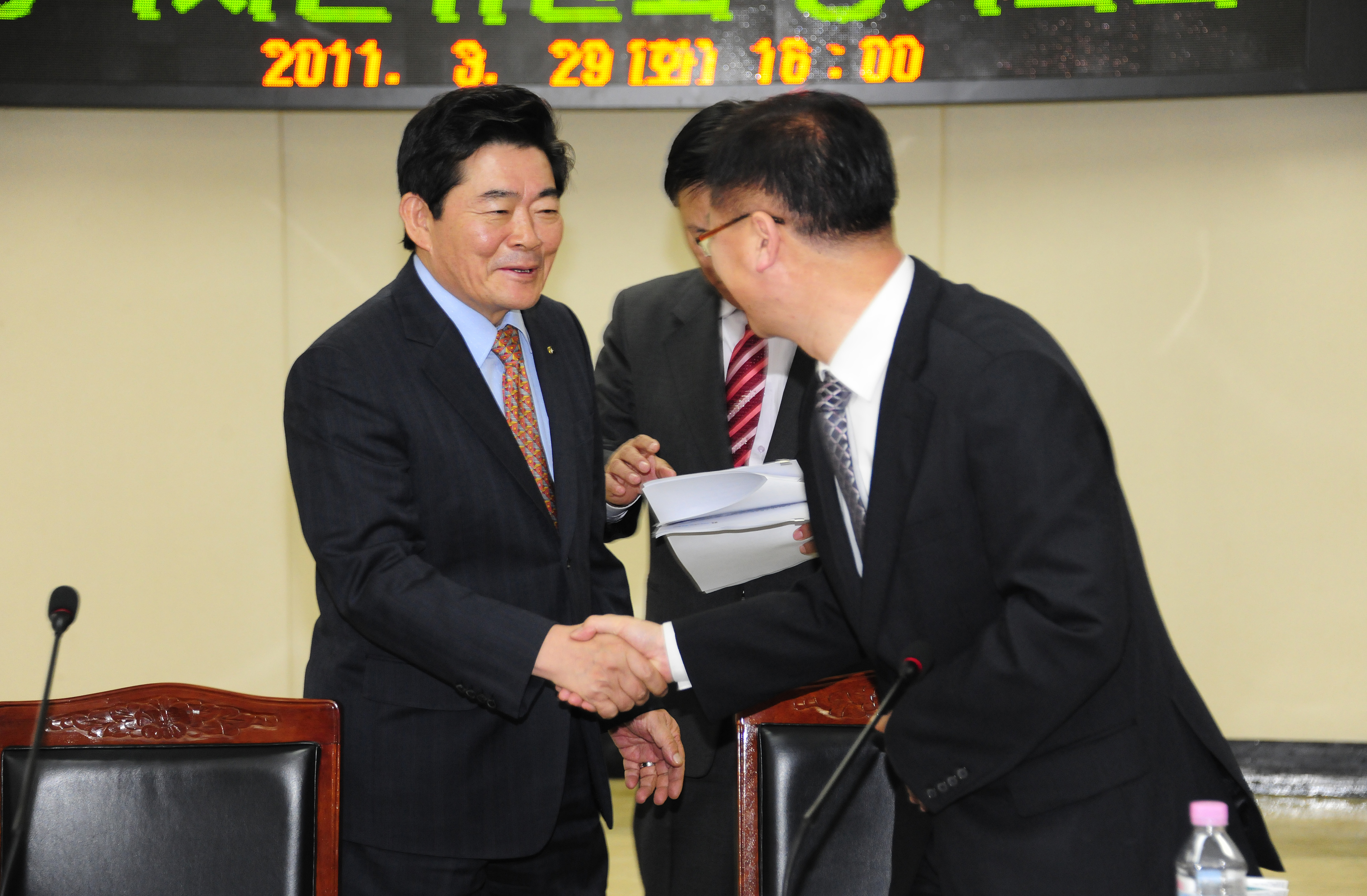 20110329-정책자문위원회 정기회의-소통행정분과 및 산업경제문화분과 통합회의 29193.JPG