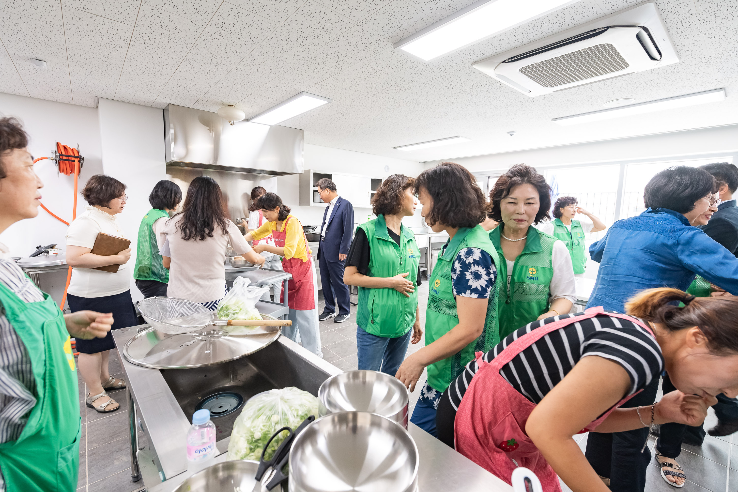 20190822-건강한 여름나기 '사랑의 孝 삼계탕' 드리기 20190822-107531_S_202603.jpg