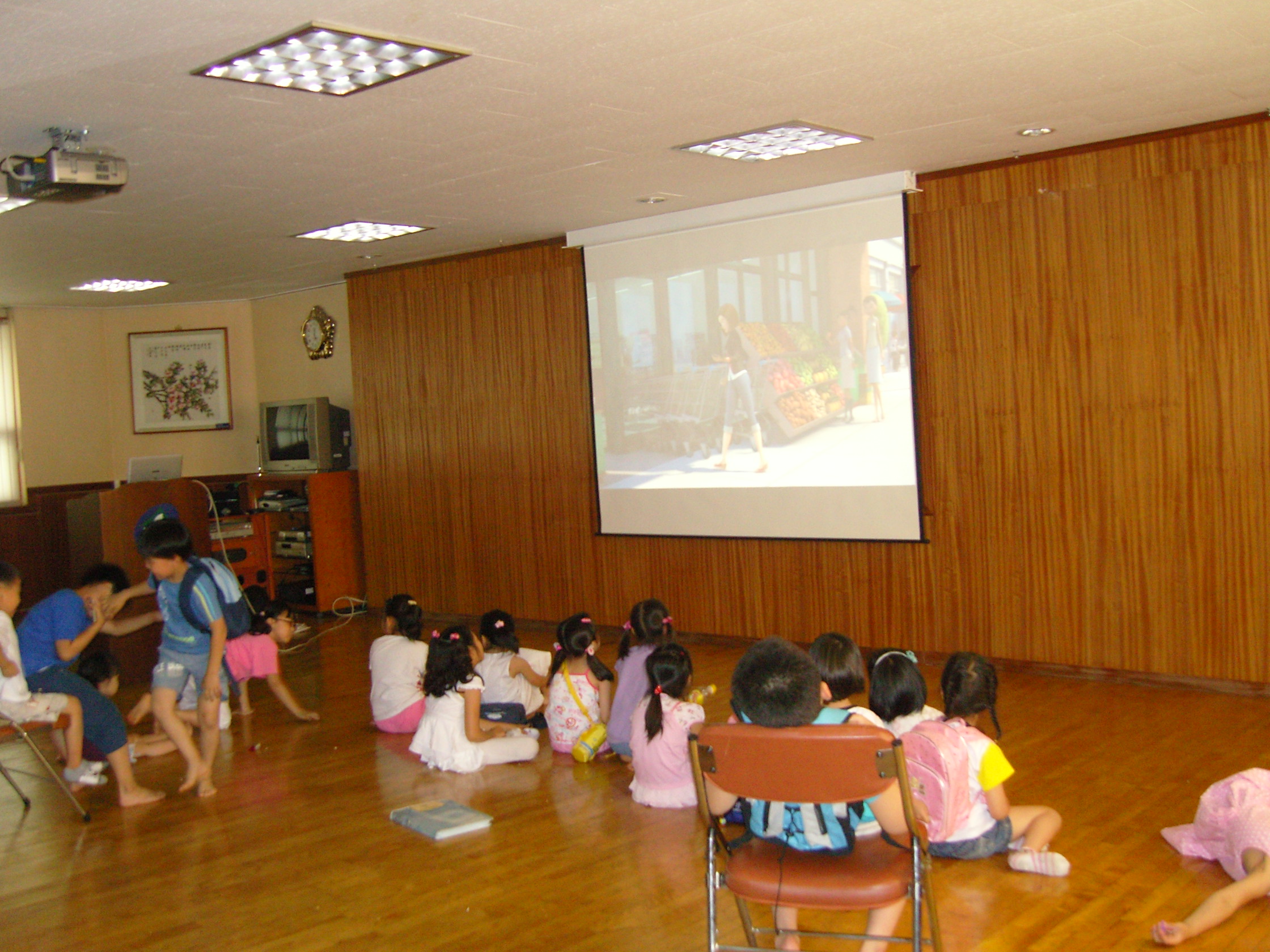 어린이영어 스크린 수업 전경(22, 2008. 6. 27)  20080627JPG19422901.JPG