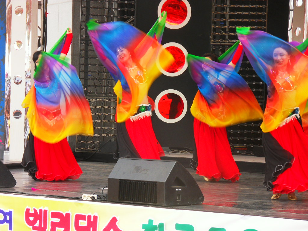 벨리댄스(자치회관  강좌) 보은군 대추축제 초청 공연 20111110JPG17024801.JPG