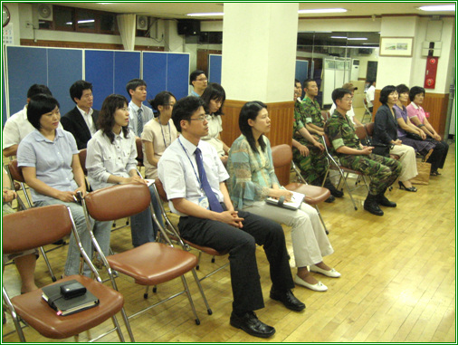 김진익 교수 초청 직원 친절교육 (2008년 6월 11일) 20080613jpg17171501.jpg