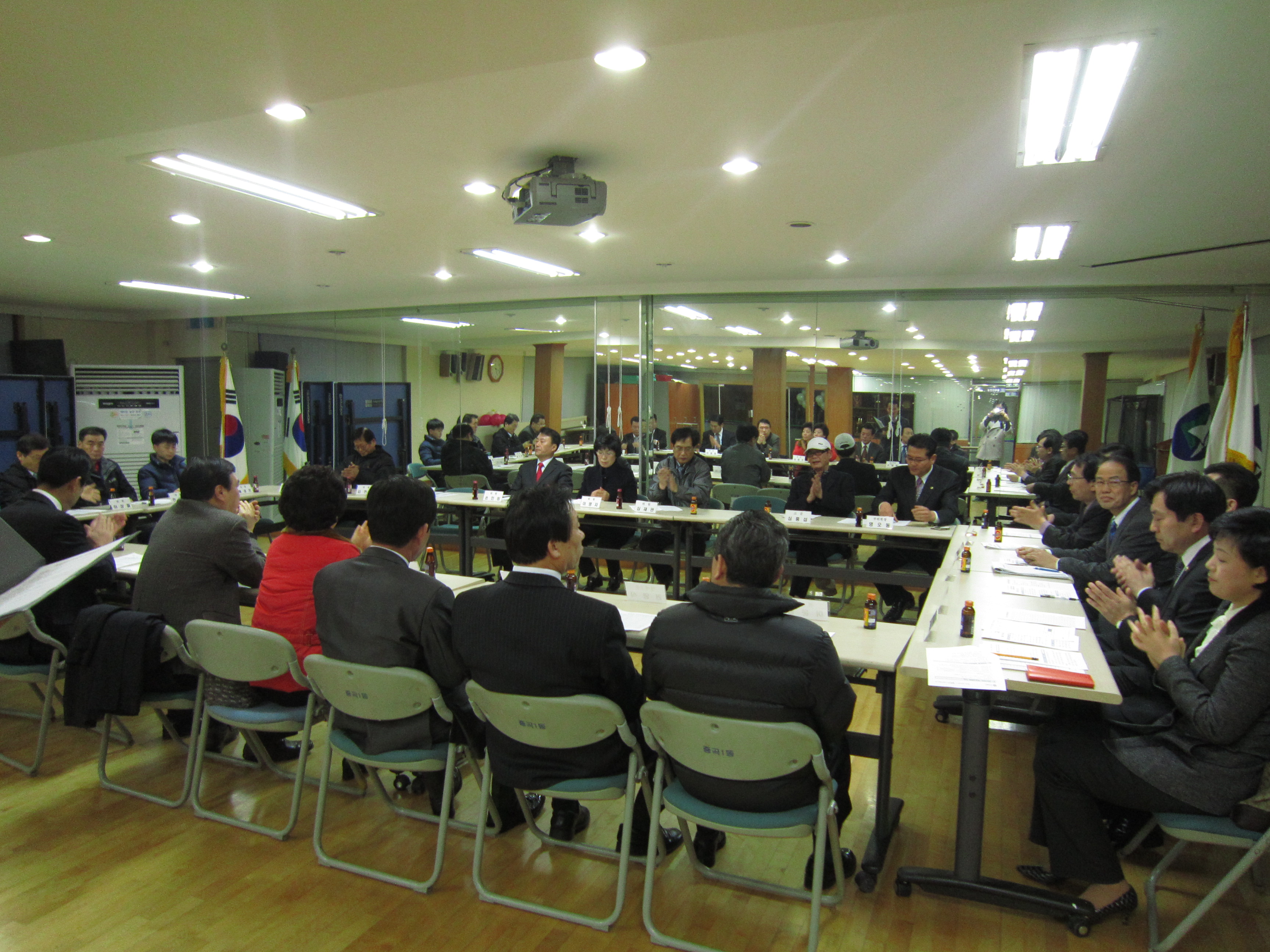 3월 15일 주민자치위원회 회의 20110316JPG10163301.JPG