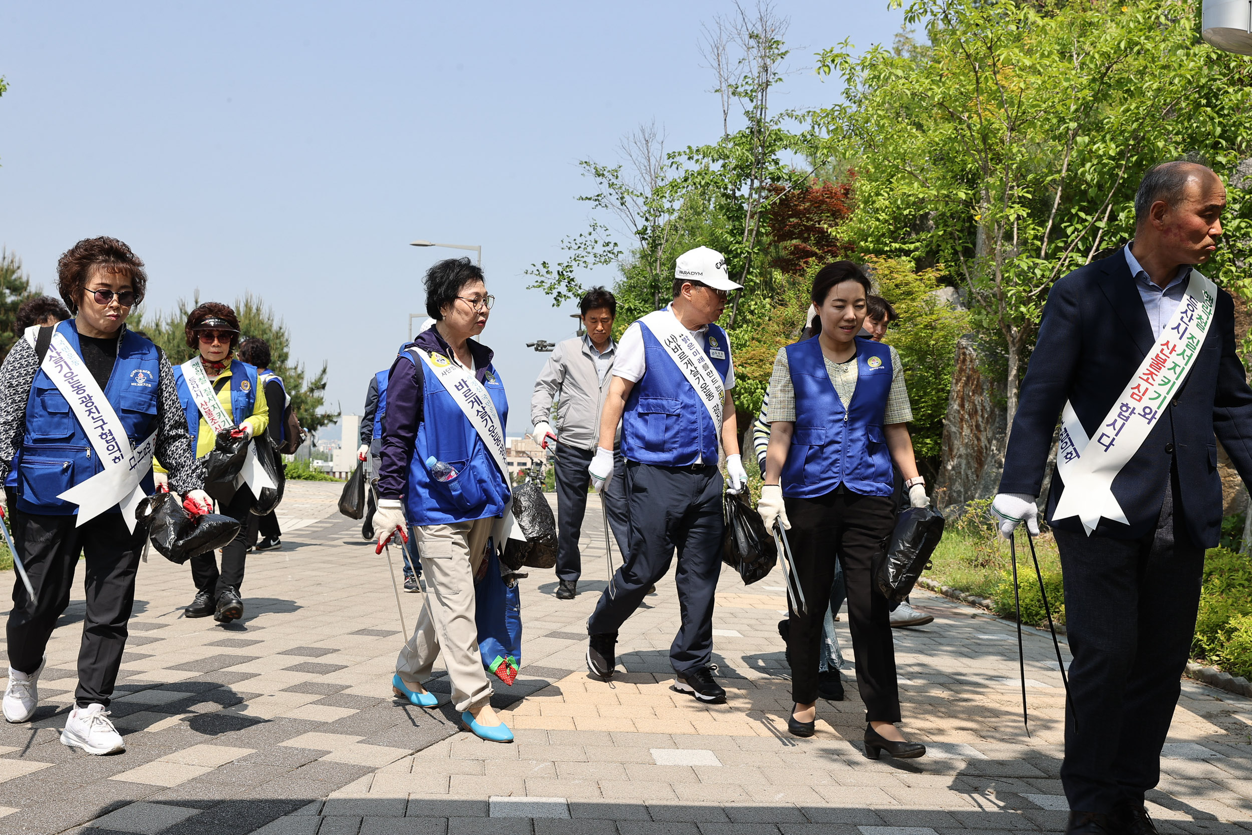 20240509-바르게살기 국토대청결운동 240509_0096_G_151551.jpg