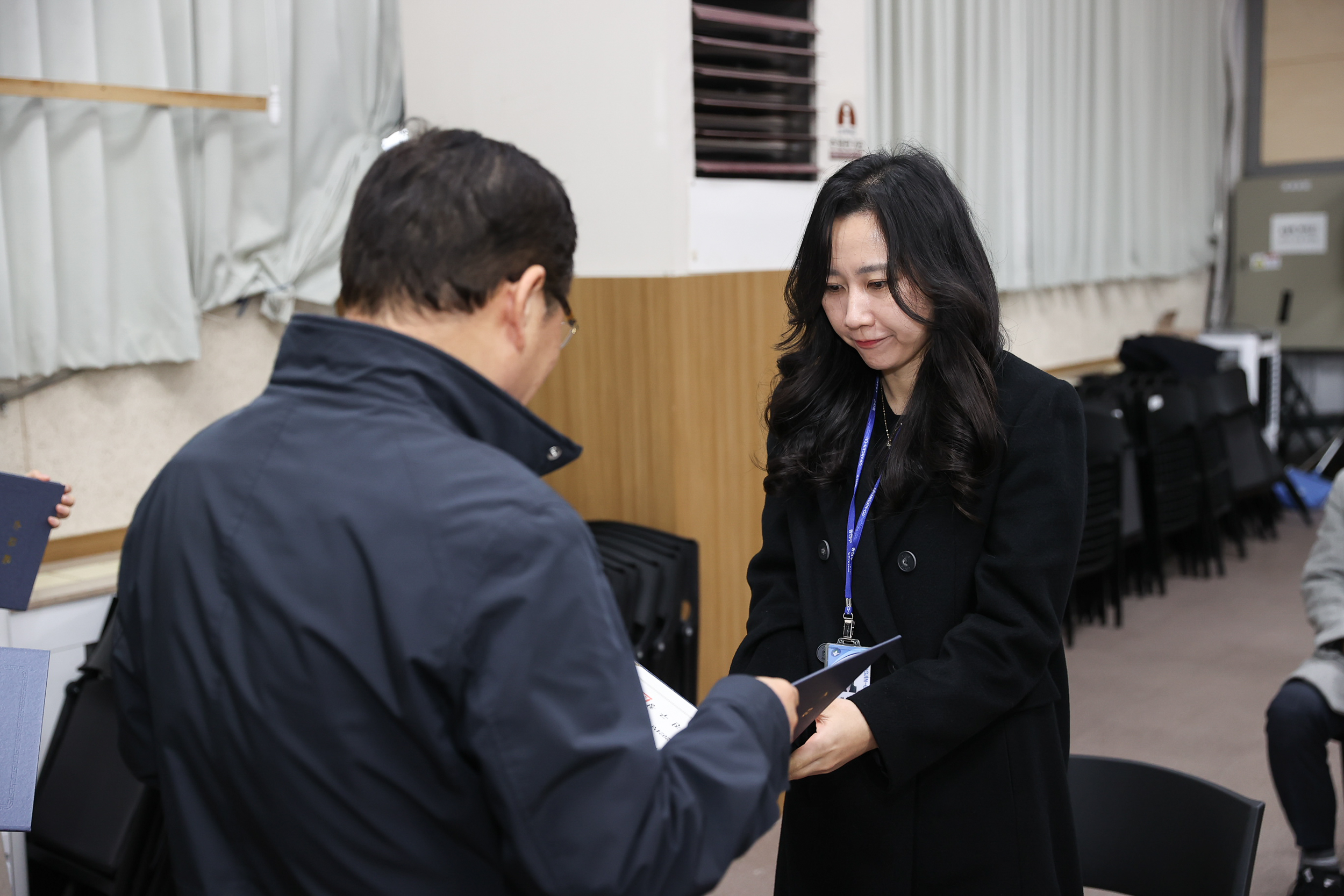 20231227-2024년 상반기 정기인사 발령장 수여식 231227_0681_G_095248.jpg