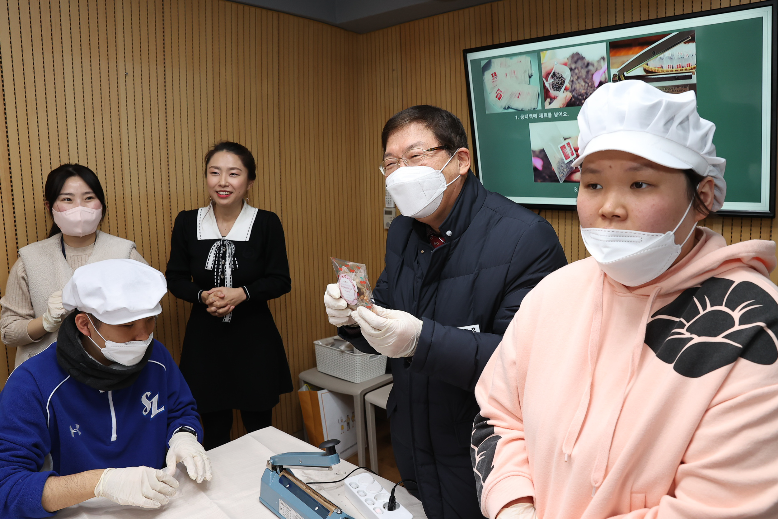 20240123-희망커리어라운지, 희망일터, 희망의 학교-장애인시설 방문 240123_0587_G_135655.jpg