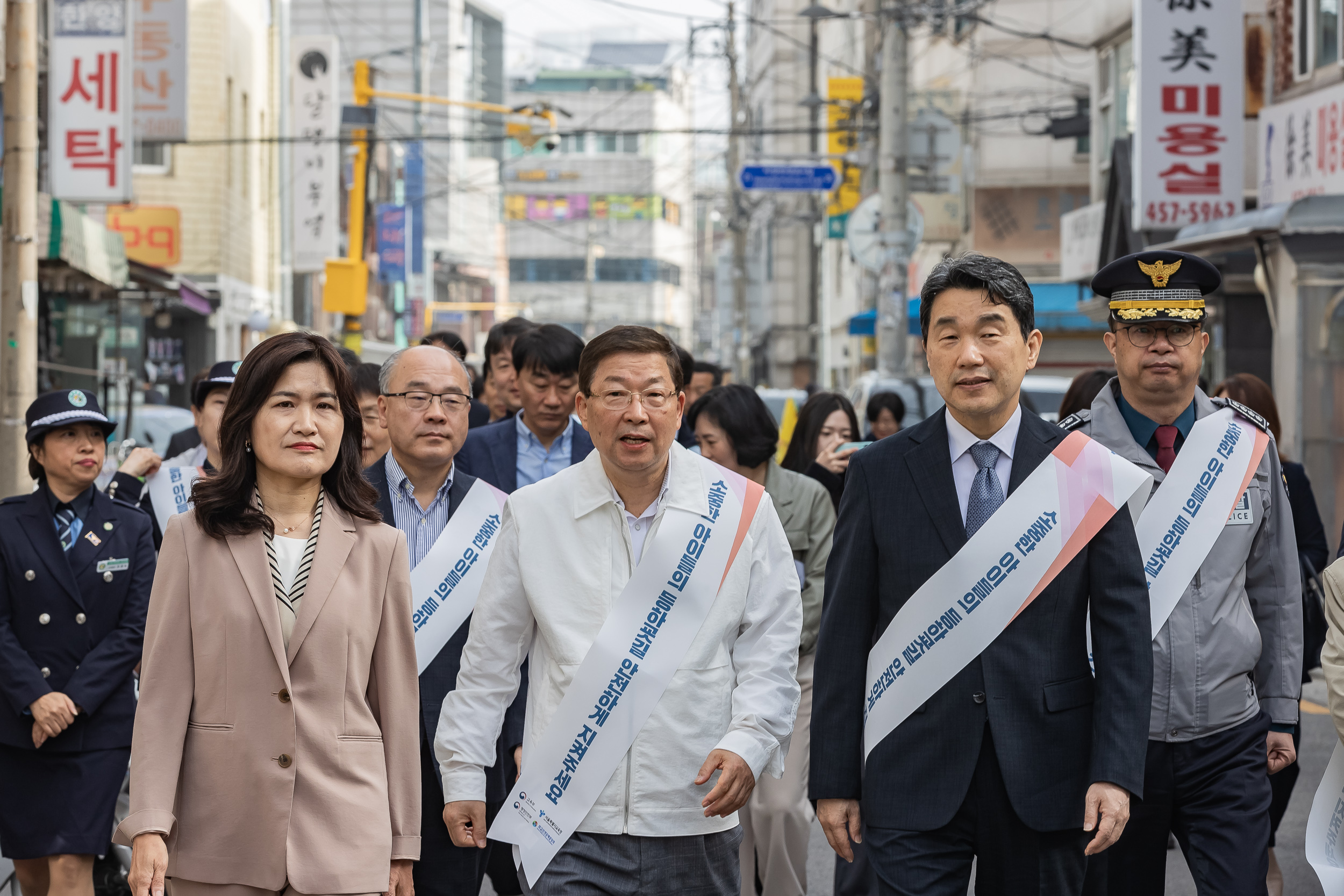 20240417-신자초등학교 등굣길 안전 캠페인 240417_0158_G_161829.jpg