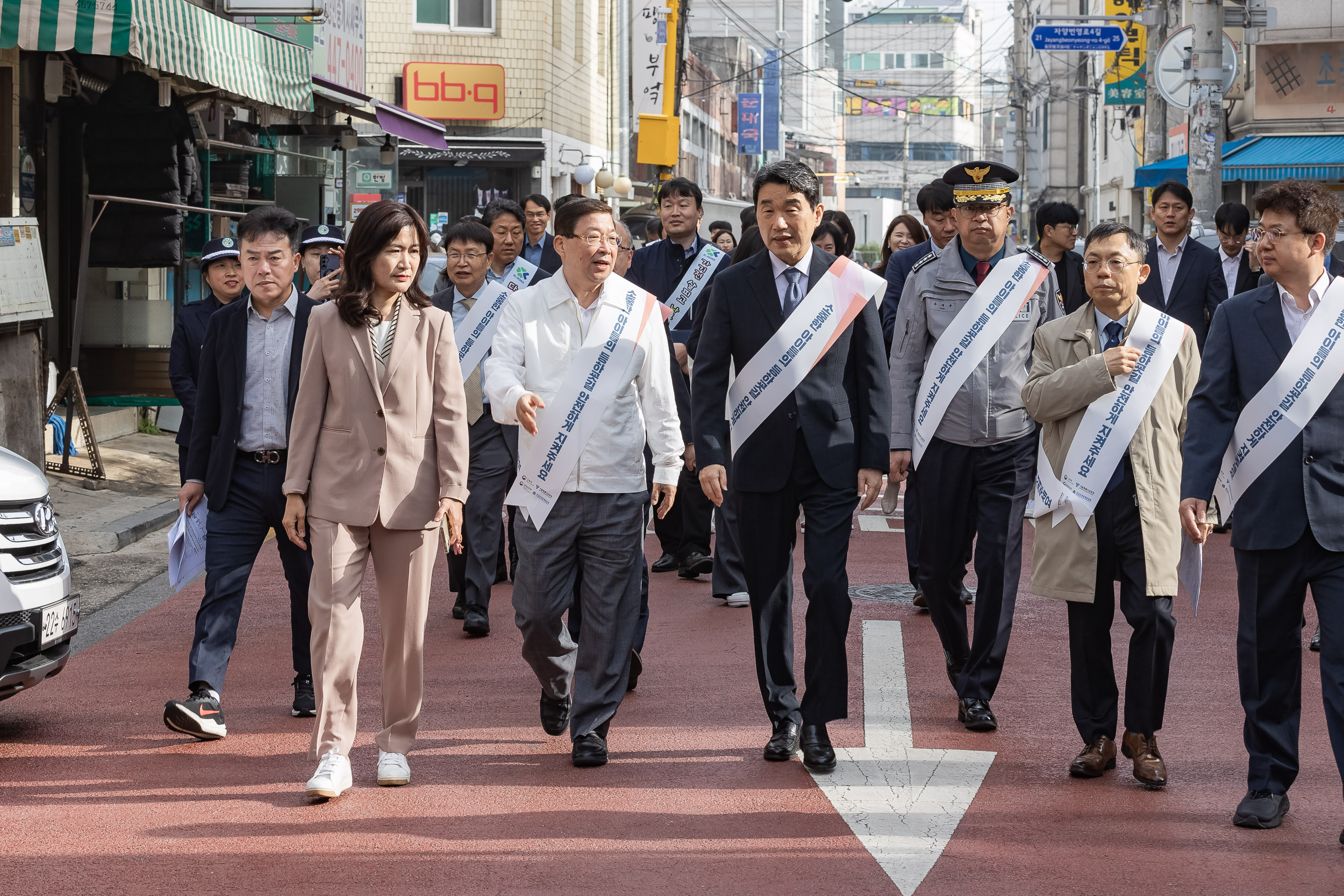 20240417-신자초등학교 등굣길 안전 캠페인 240417_0129_G_161829.jpg