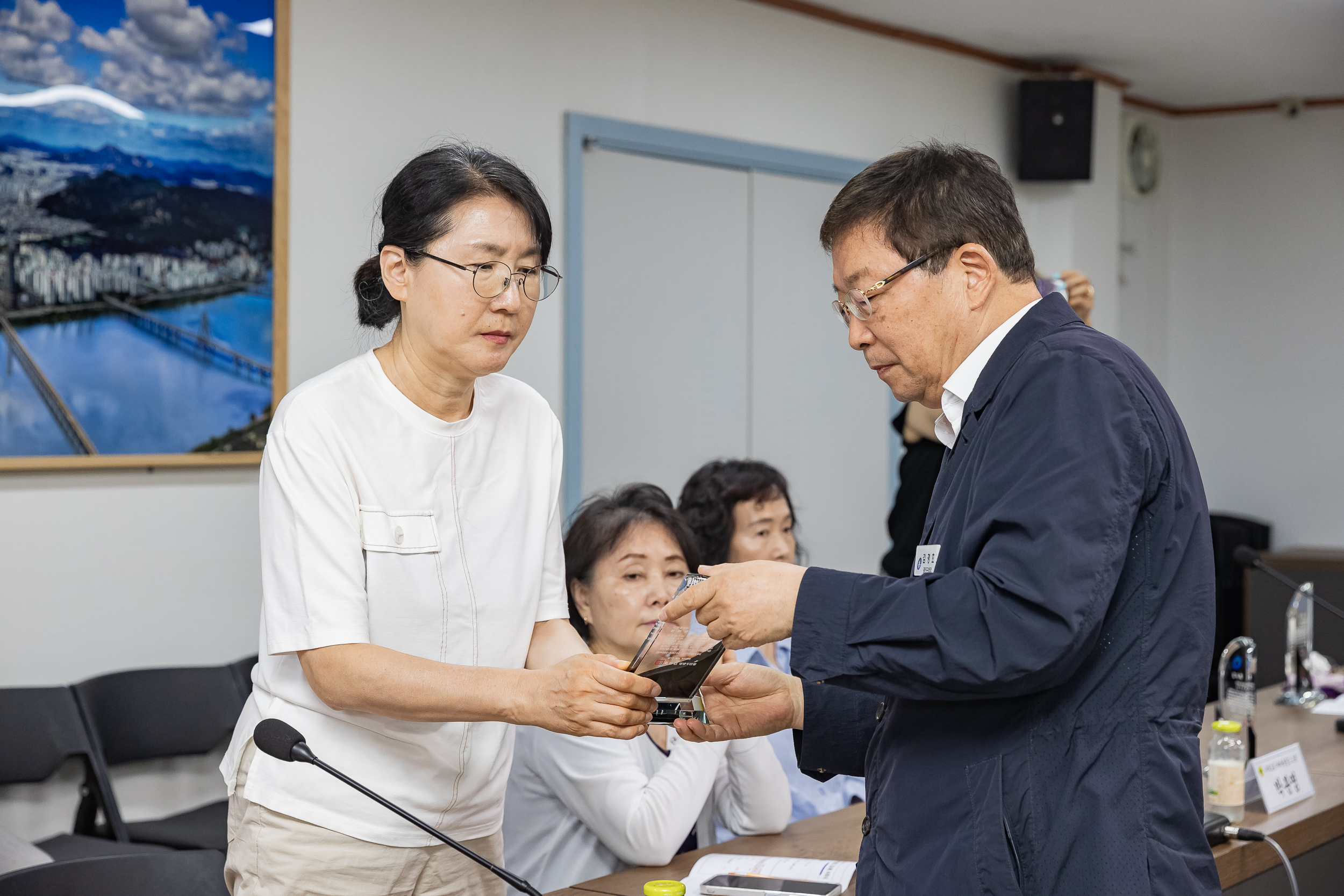 20240621-구의2동 새마을문고 감사패 수여식 240621_0375_G_190957.jpg