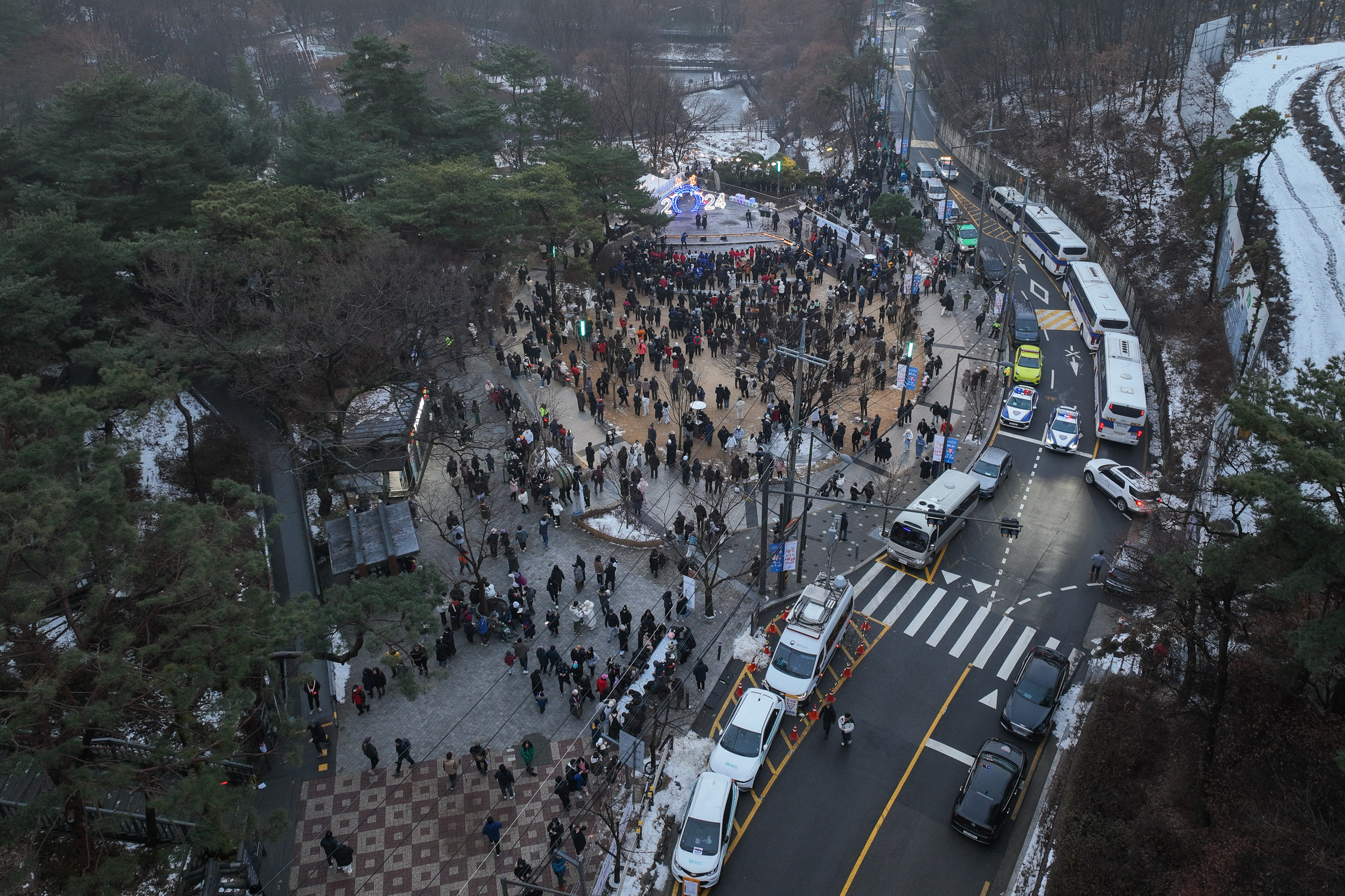 20240101-2024년 아차산 해맞이 축제 240101_0821_102348.jpg