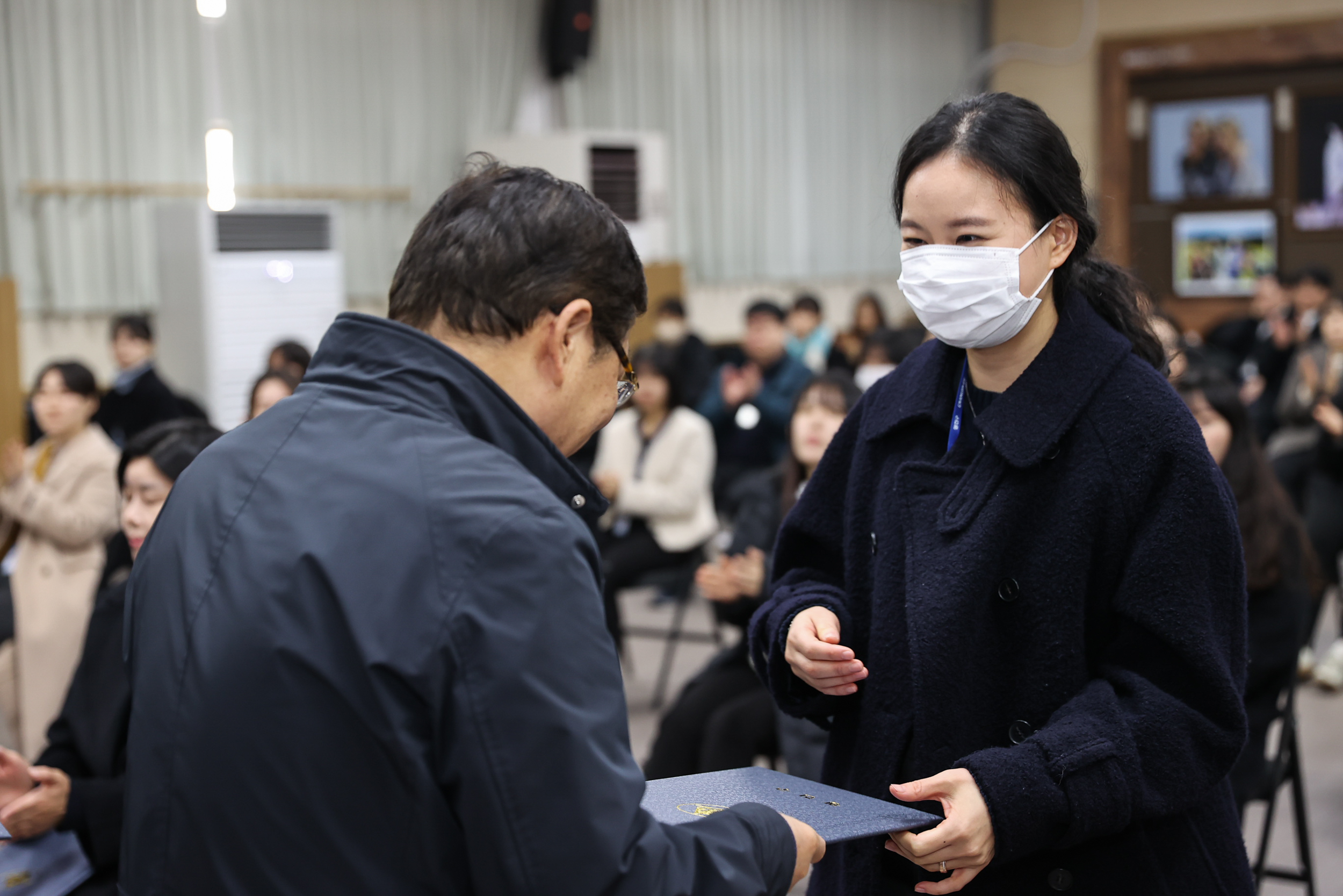 20231227-2024년 상반기 정기인사 발령장 수여식 231227_1310_G_095630.jpg