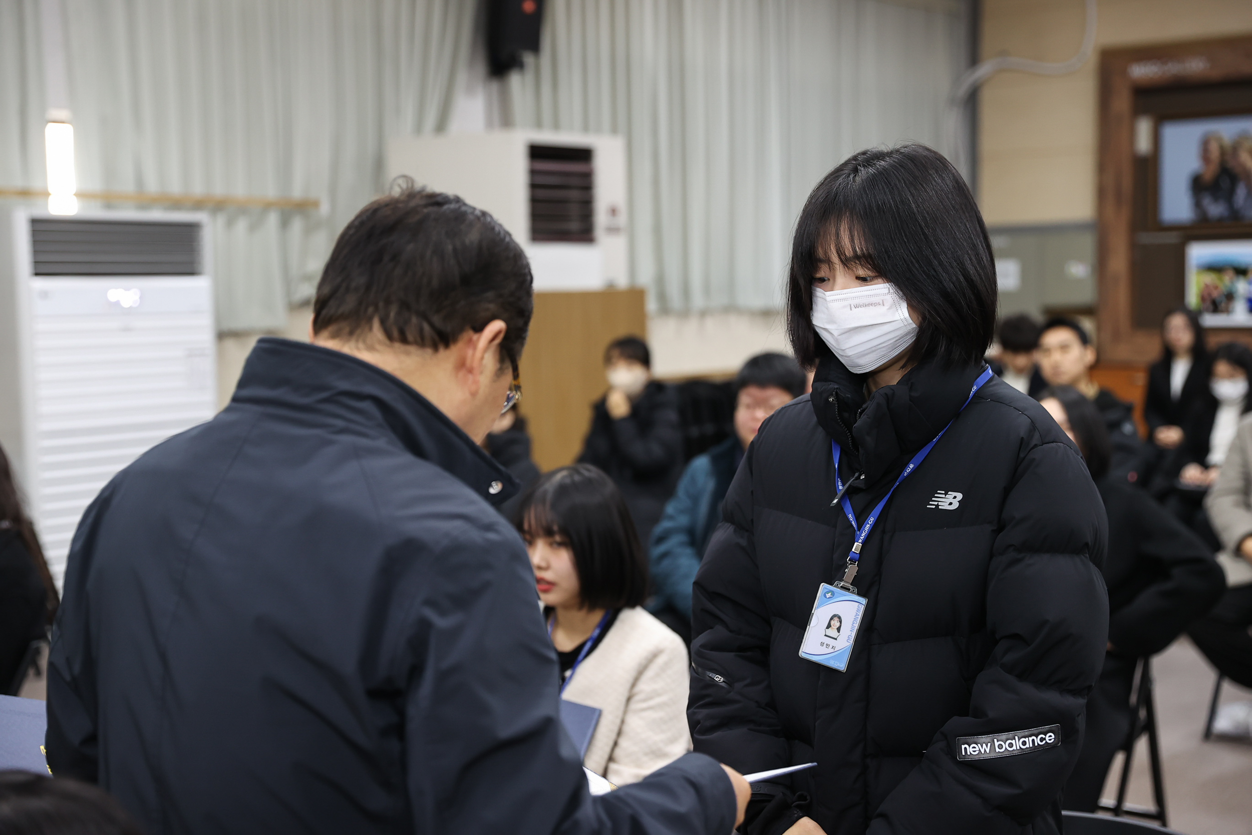 20231227-2024년 상반기 정기인사 발령장 수여식 231227_1481_G_095636.jpg