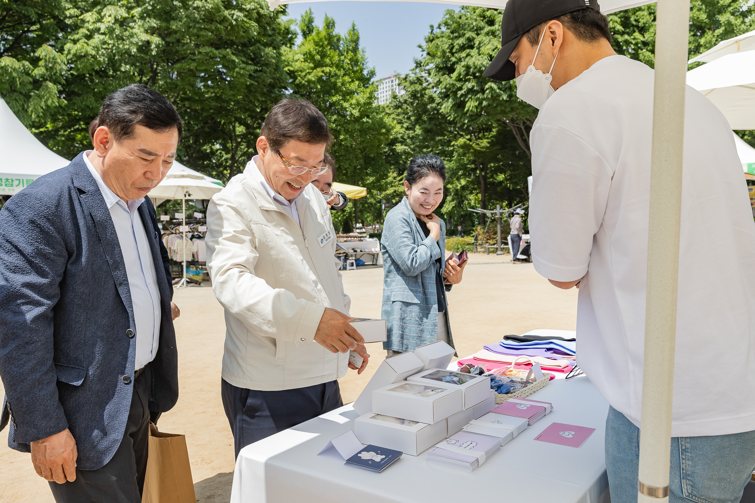 20240503-광진구 중소기업 제품 판매전 240503_1272_G_142309.jpg