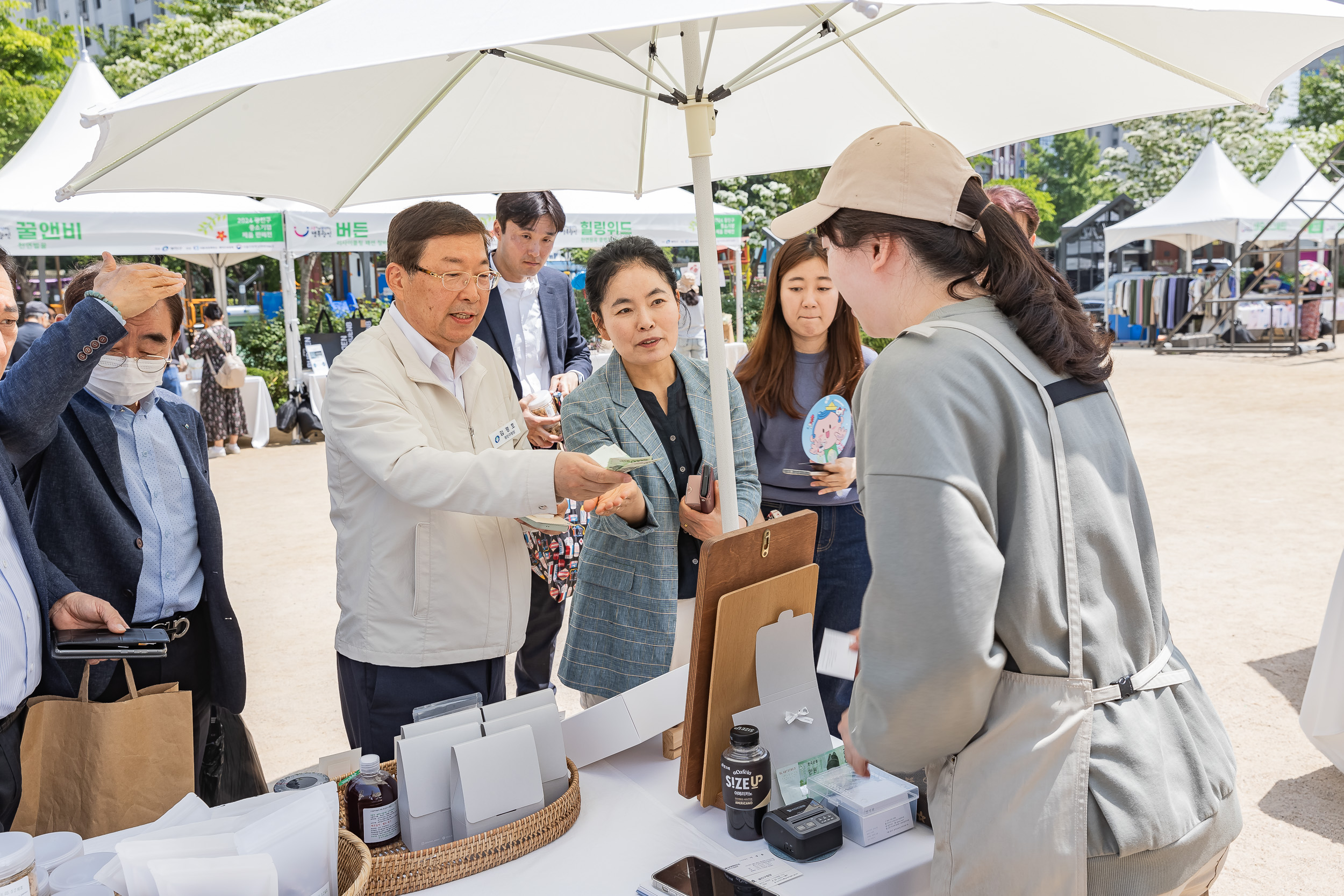 20240503-광진구 중소기업 제품 판매전 240503_1278_G_142309.jpg