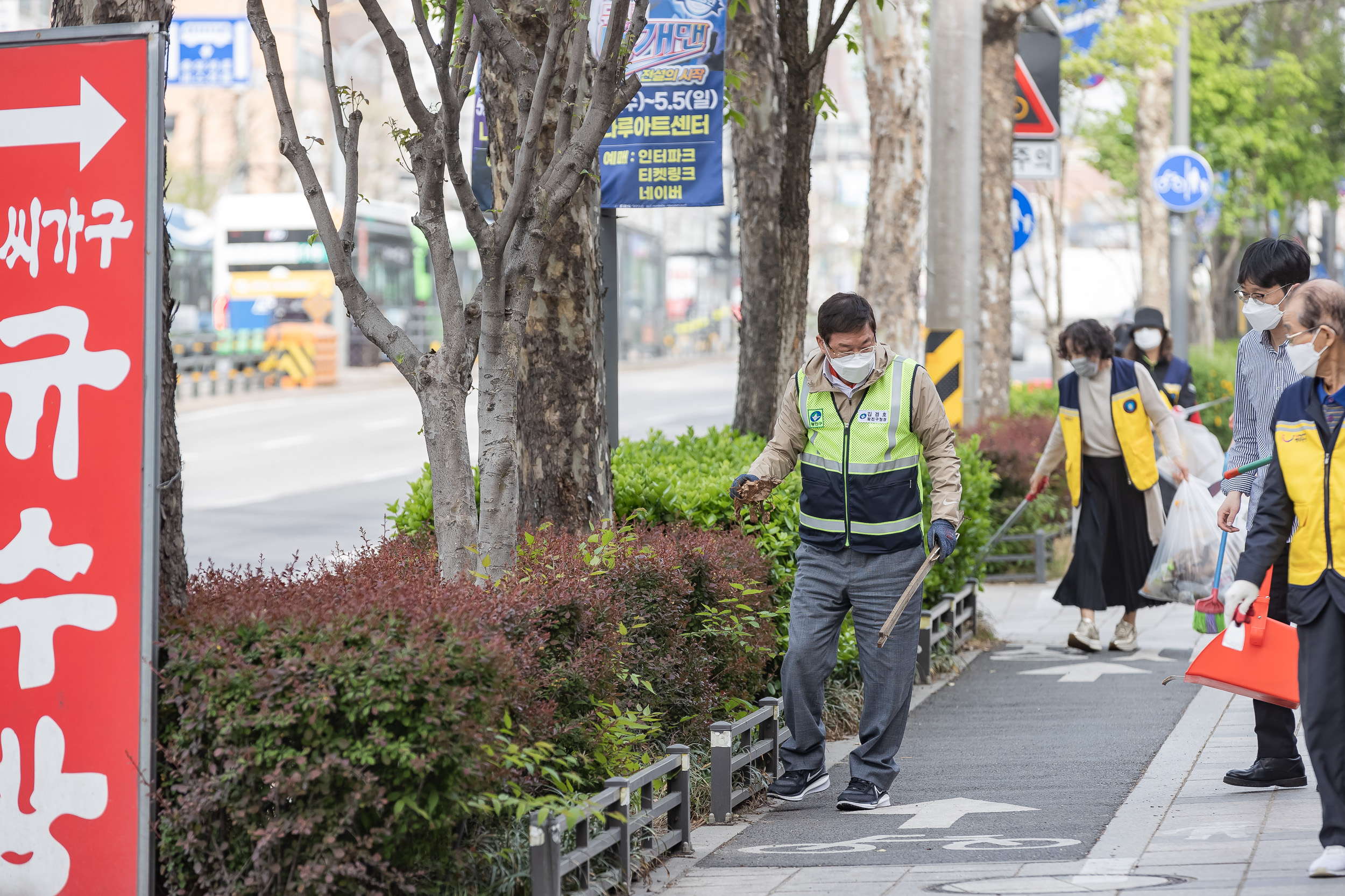 20240417-2024년 능동지역자율방재단 정기 예찰활동 240417_0741_G_162209.jpg