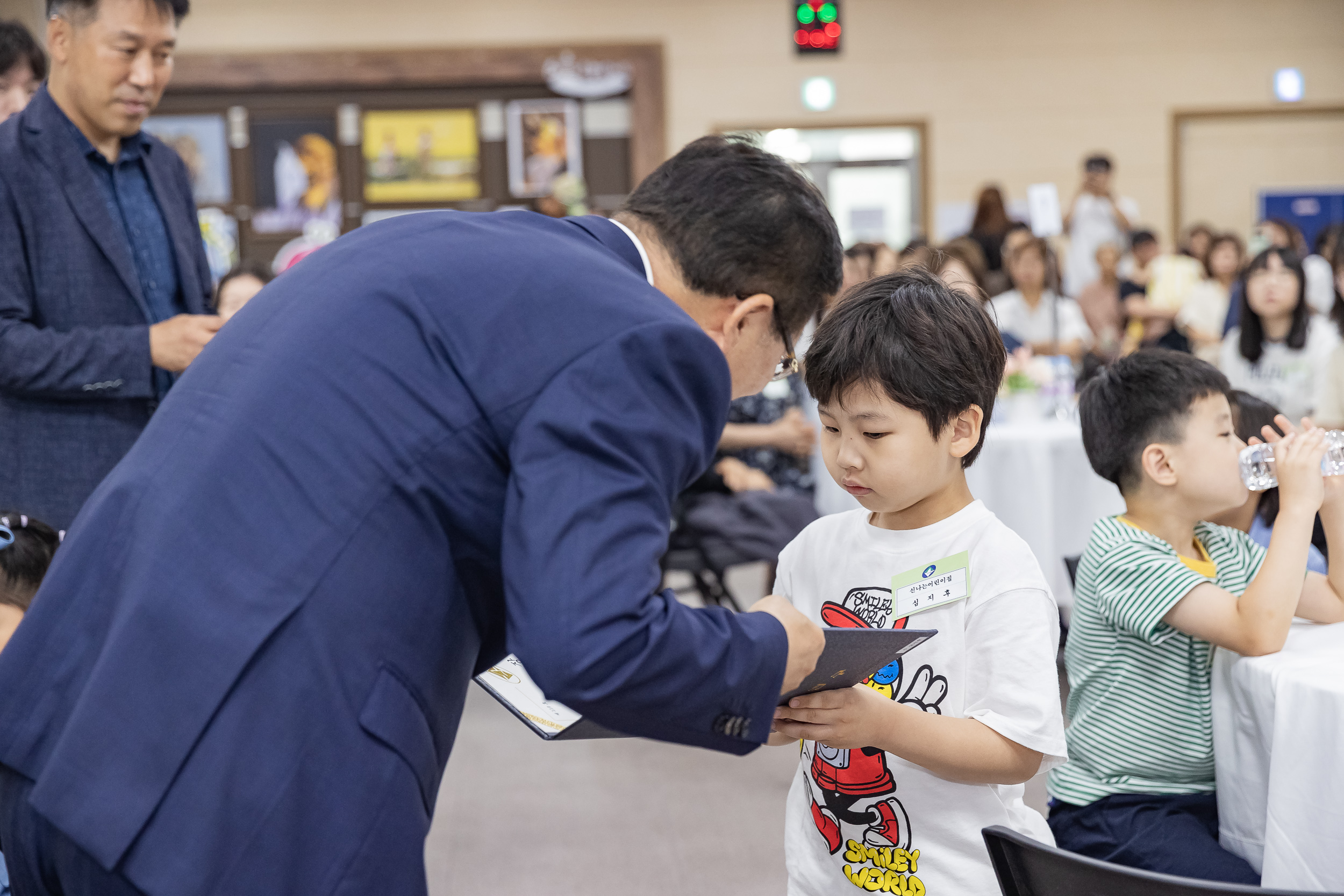 20240615-2024 광진가족페스티벌 가족 백일장, 그림그리기 대회 시상식 240615_0227_G_150813.jpg