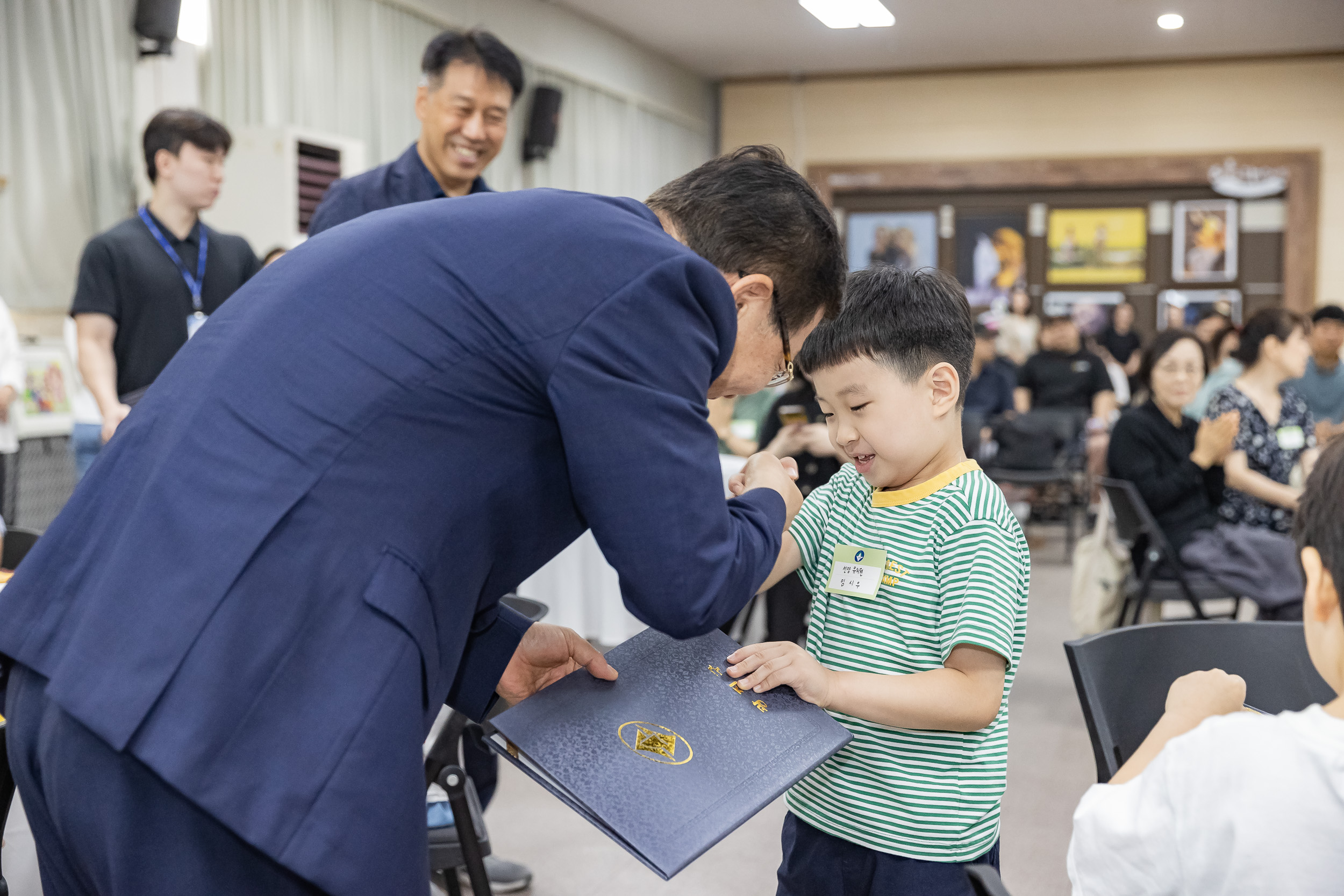 20240615-2024 광진가족페스티벌 가족 백일장, 그림그리기 대회 시상식 240615_0259_G_150814.jpg