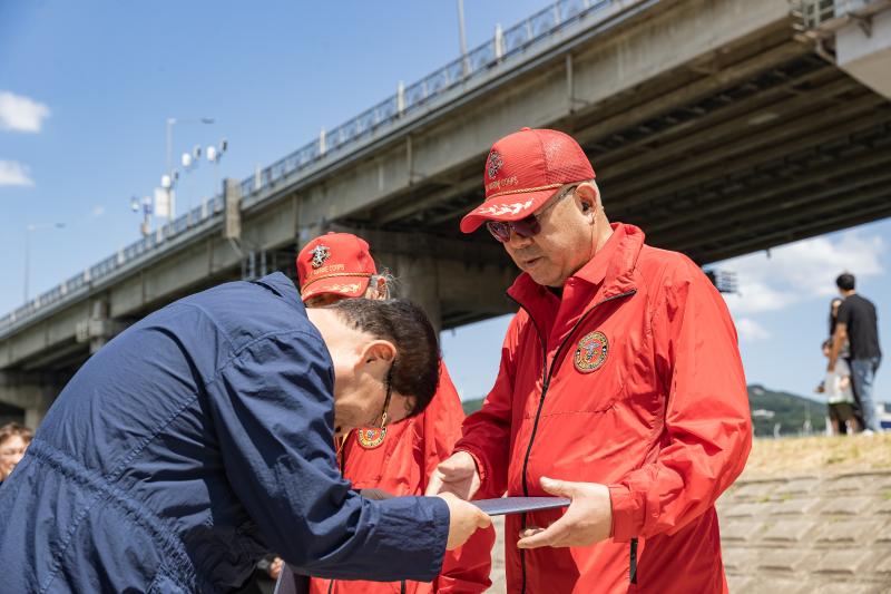 20240616-해병대 광진구지회 수질보전 활동 한강수중정화 240616_0163_G_110150.jpg