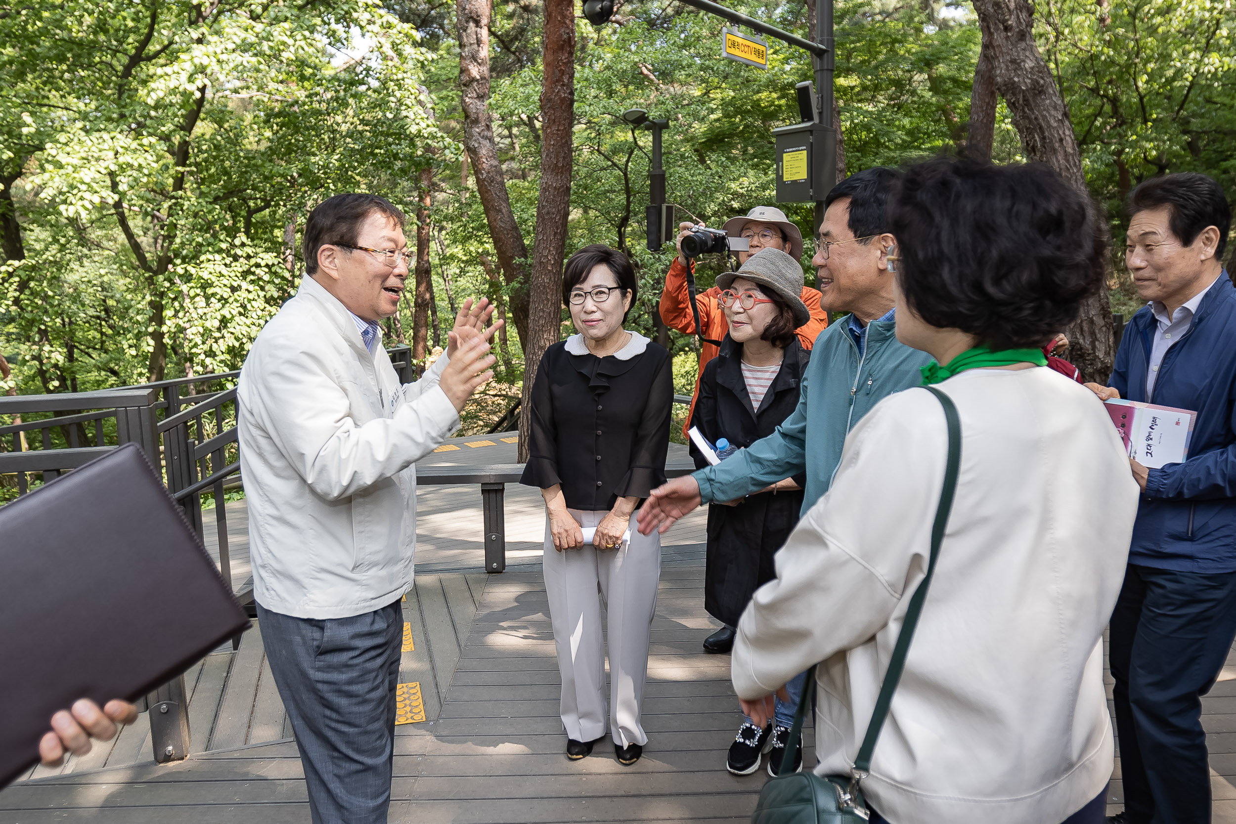 20240501-아차산에서 시를 읽다 240501_0380_G_141502.jpg