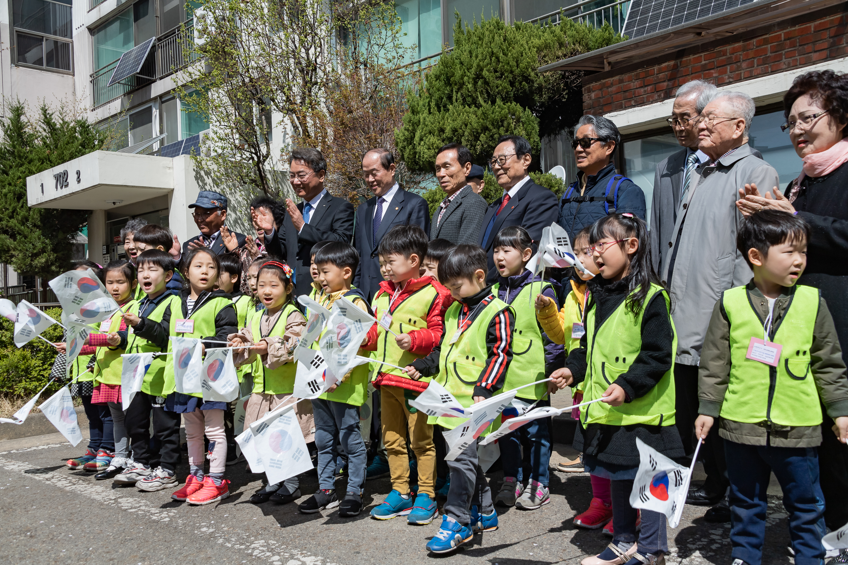 20190408-독립유공자 명패 달아드리기 20190408-16352_L_S_201240.jpg