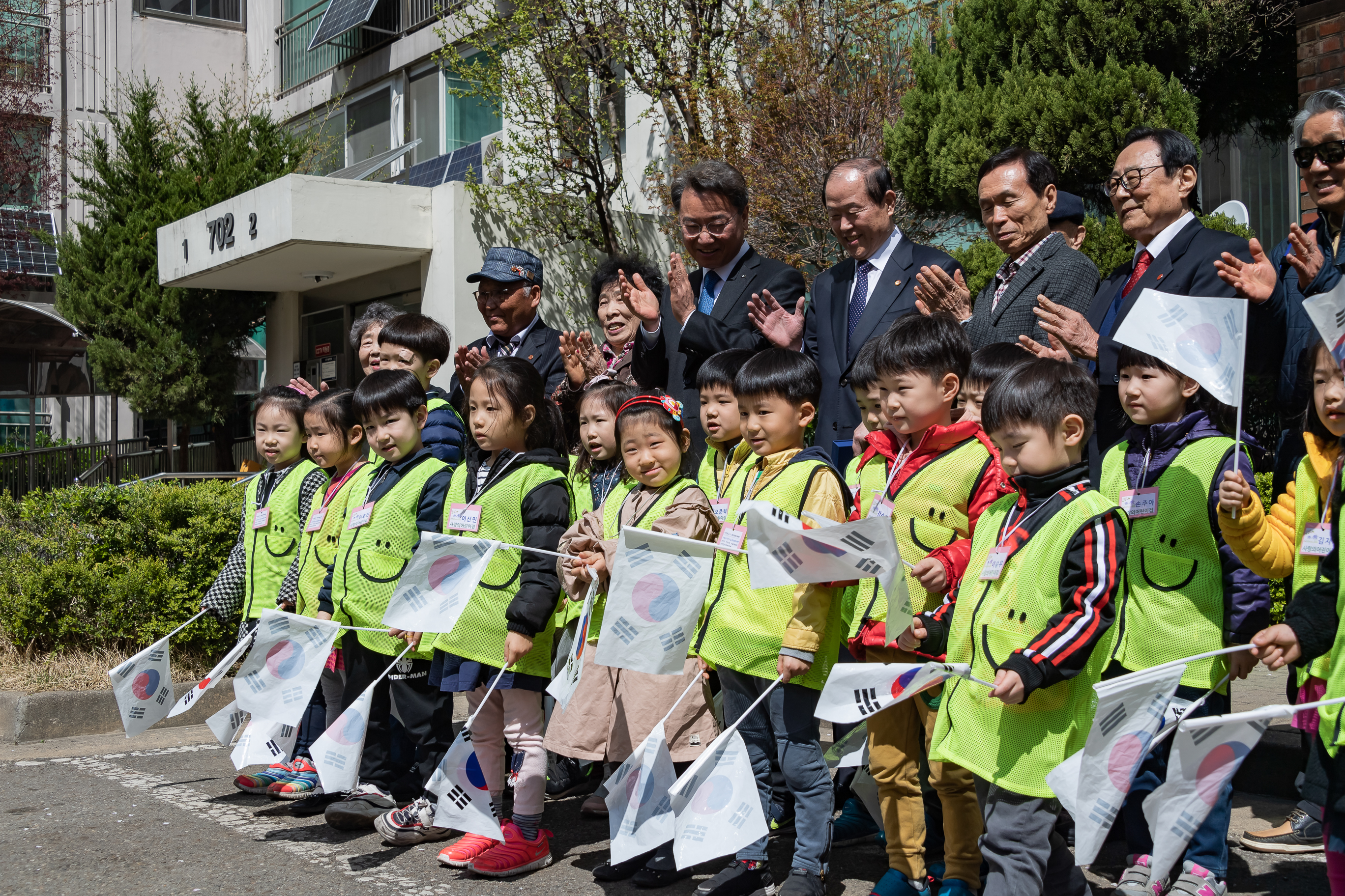 20190408-독립유공자 명패 달아드리기 20190408-16354_L_S_201241.jpg