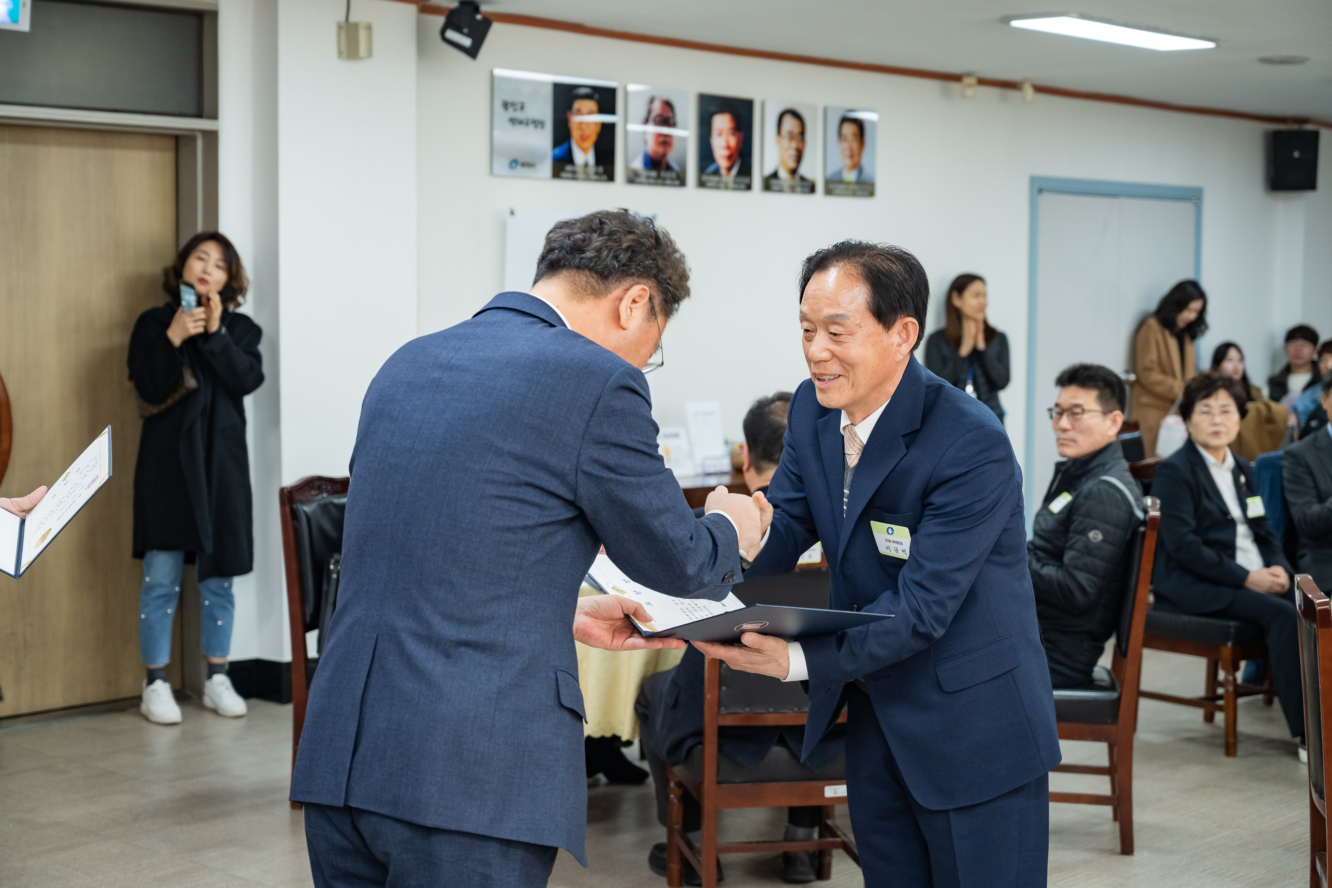 20190318-2019년 3월 정기구민표창 수여식 20190318-8760_S_134157.jpg