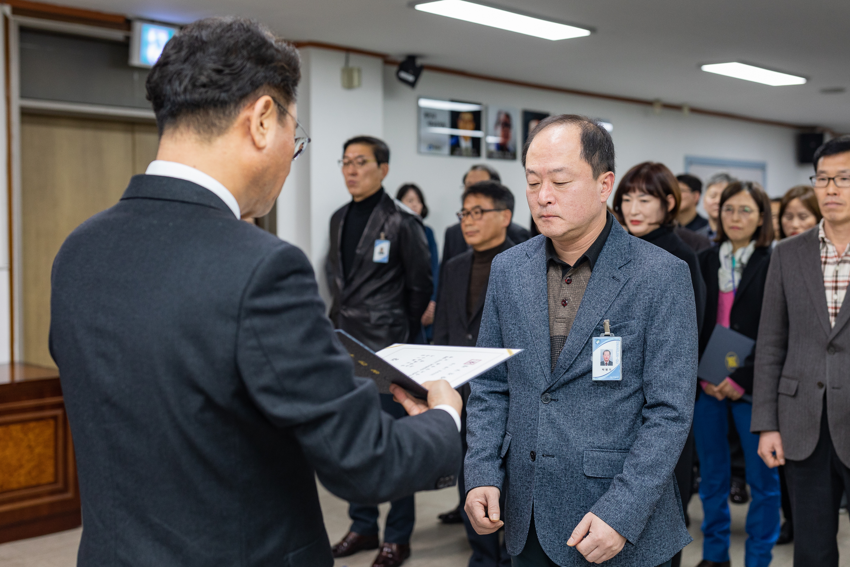 20190104-6급이상 공무원 보직임용 발령장 수여 IB5_9429_S.jpg