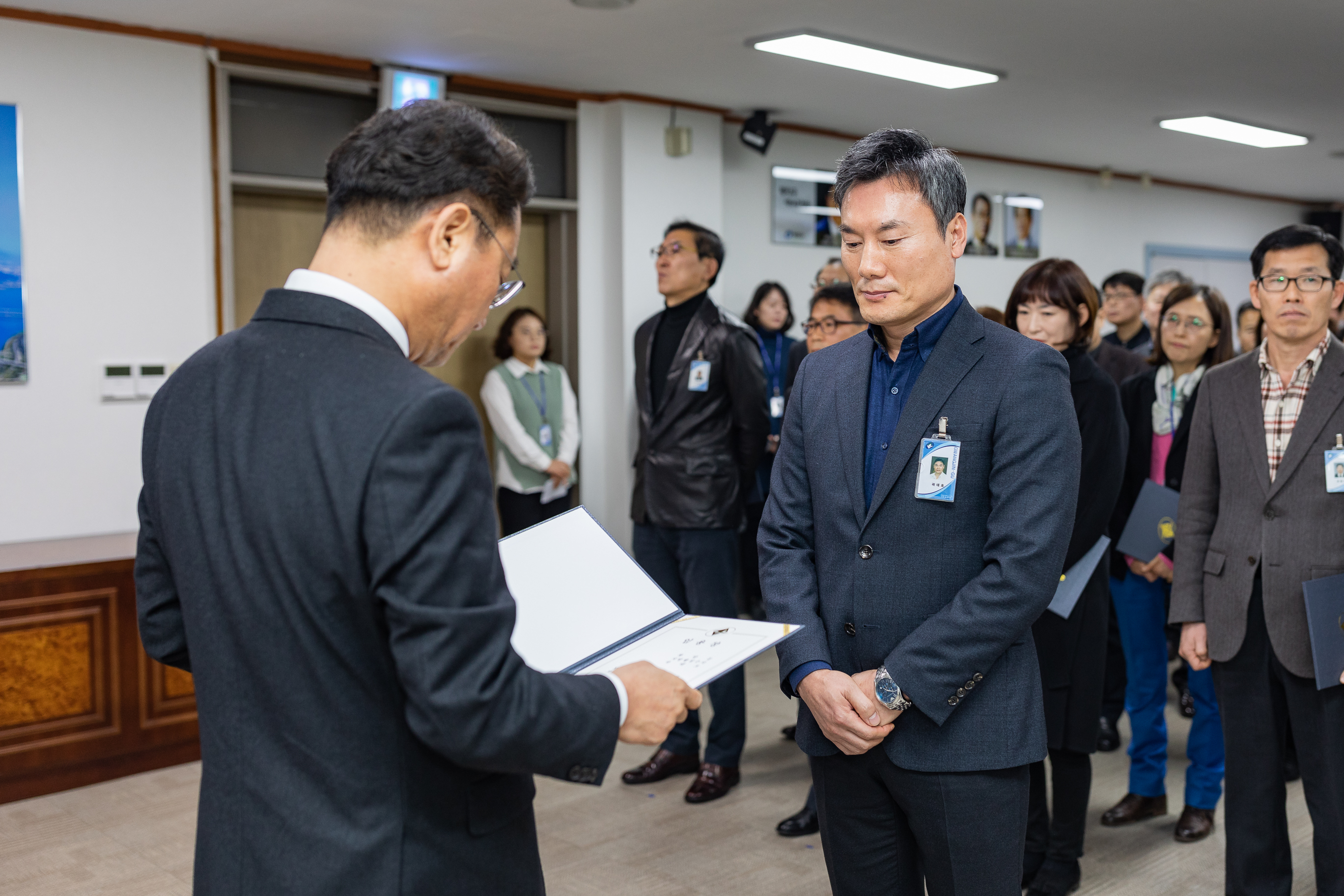 20190104-6급이상 공무원 보직임용 발령장 수여 IB5_9495_S.jpg