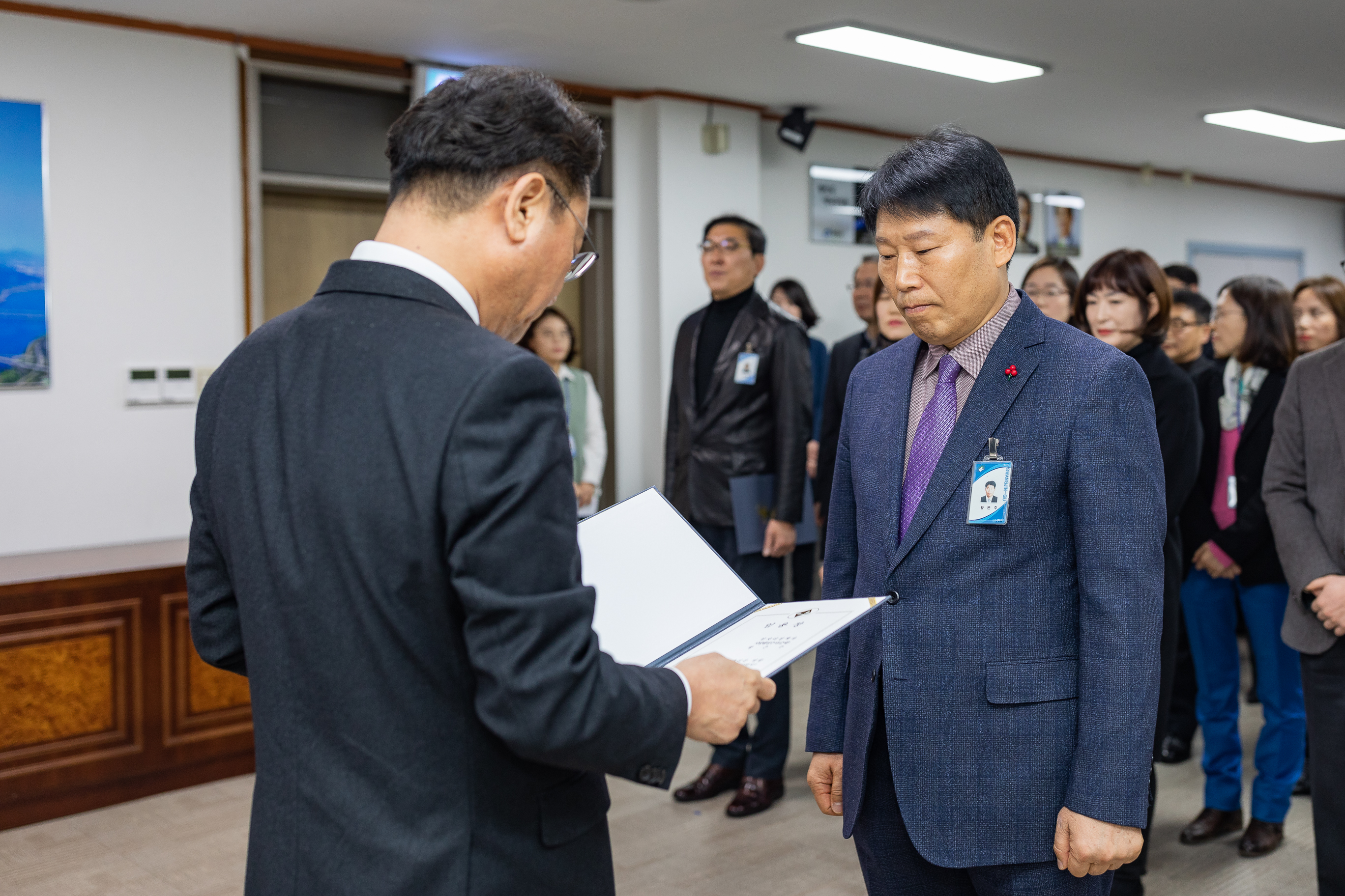 20190104-6급이상 공무원 보직임용 발령장 수여 IB5_9169_S.jpg