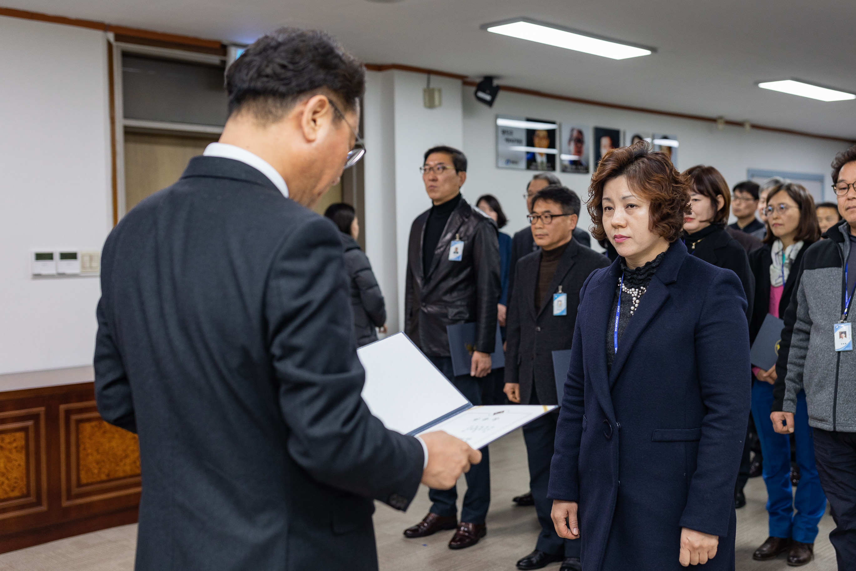 20190104-6급이상 공무원 보직임용 발령장 수여 IB5_9328_S.jpg
