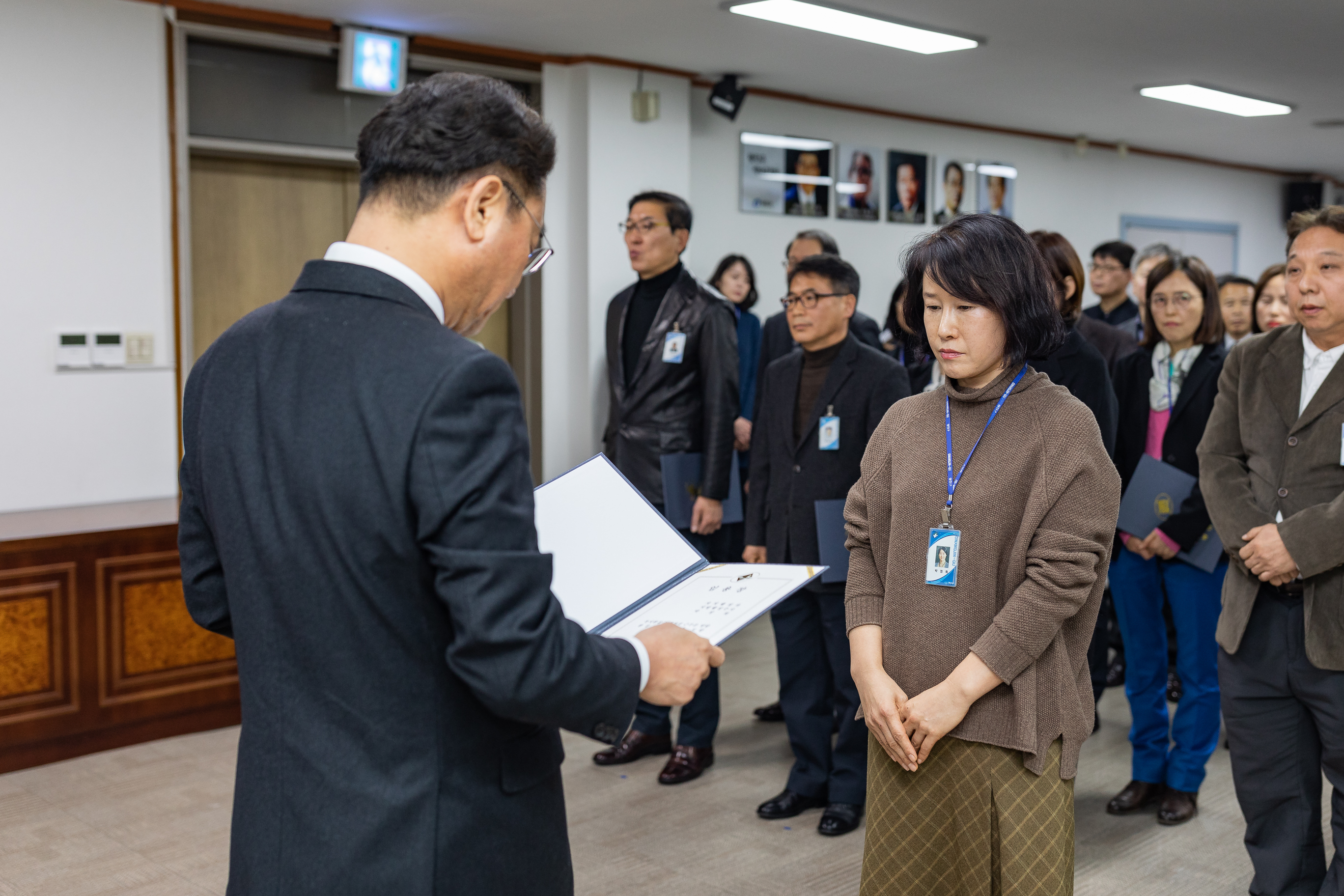 20190104-6급이상 공무원 보직임용 발령장 수여 IB5_9367_S.jpg