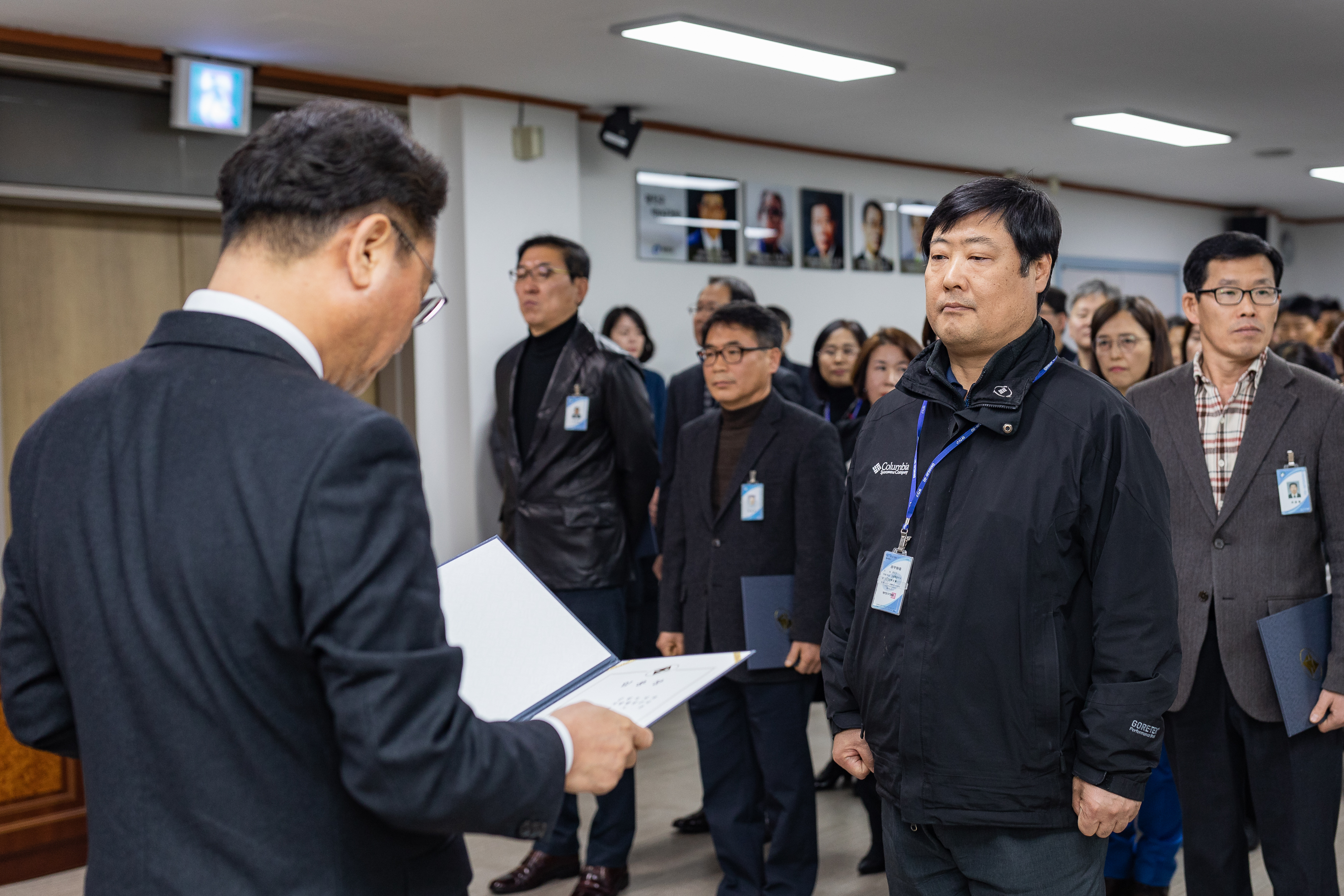 20190104-6급이상 공무원 보직임용 발령장 수여 IB5_9408_S.jpg