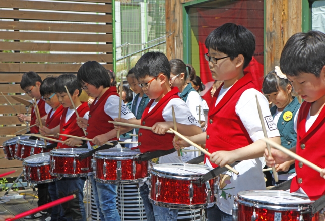 20150505-제4회 서울동화축제- 거리공연 117656.JPG