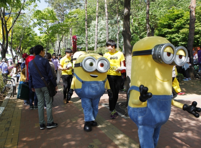 20150505-제4회 서울동화축제- 거리공연 117658.JPG