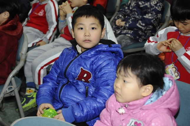 20131218-민간어린이집 연합회 사랑의 저금통 모금행사 93595.JPG