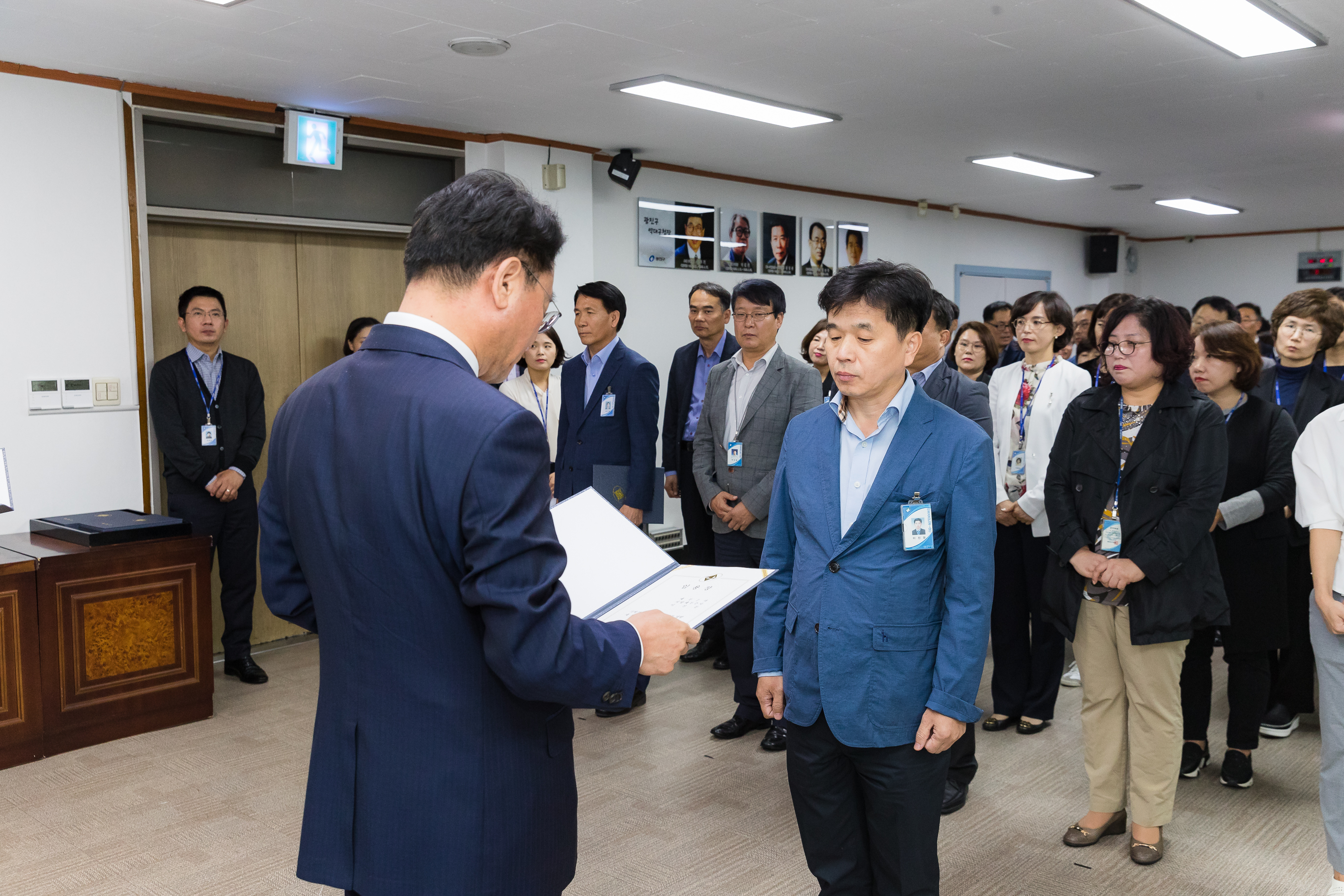20181005-5급 이하 공무원 임용장 수여식 176217.jpg