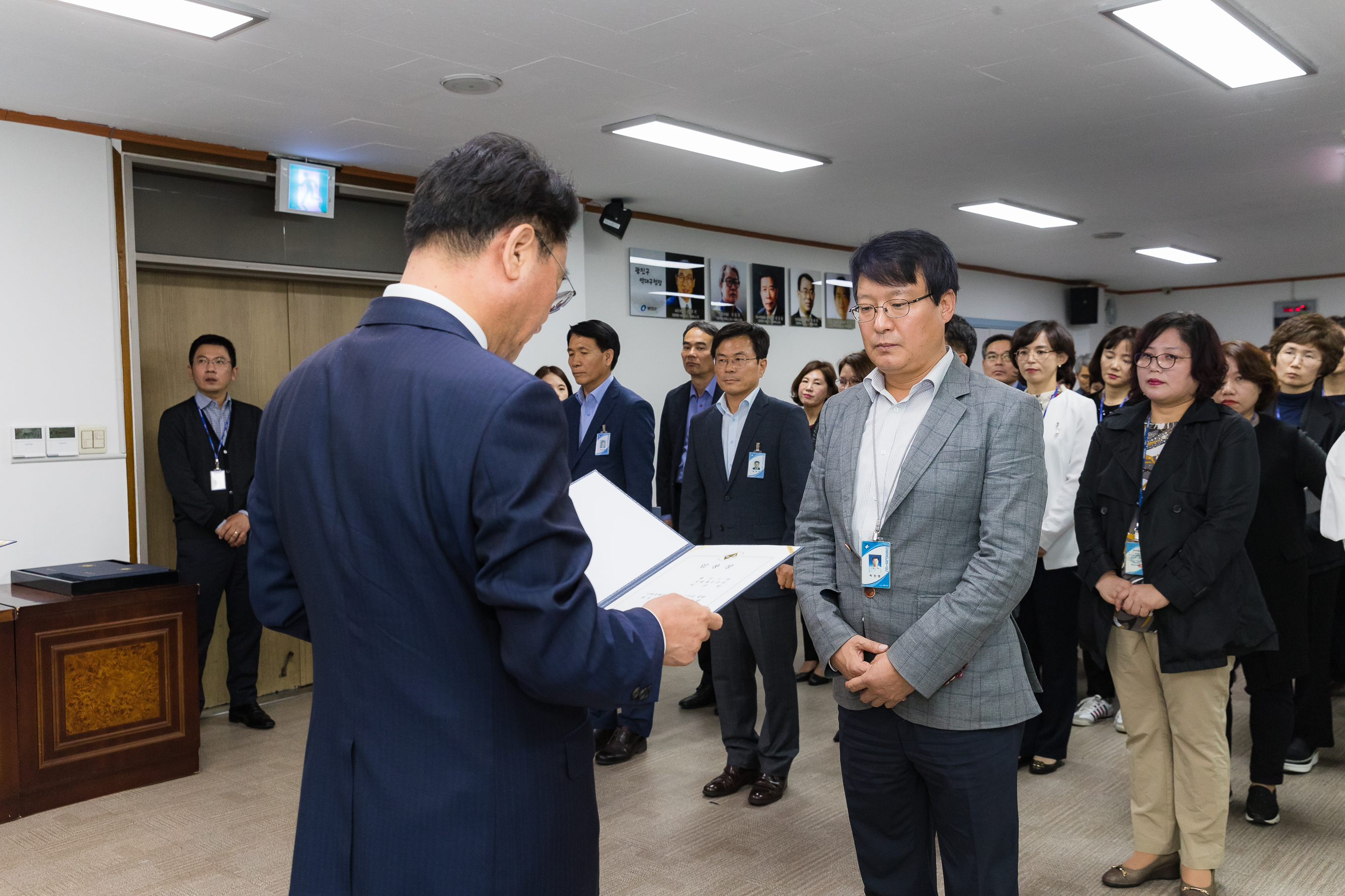 20181005-5급 이하 공무원 임용장 수여식 176221.jpg