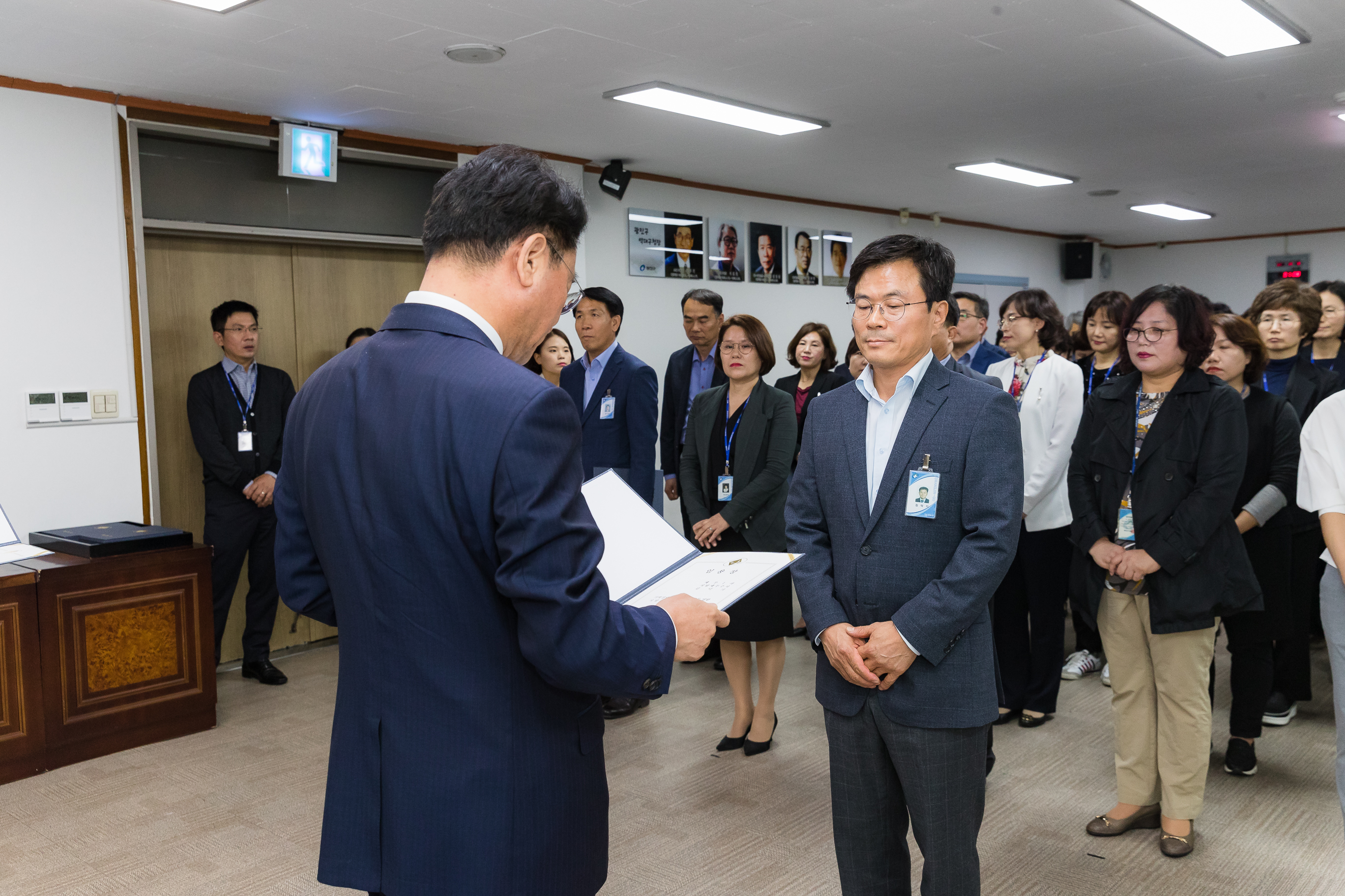 20181005-5급 이하 공무원 임용장 수여식 176223.jpg