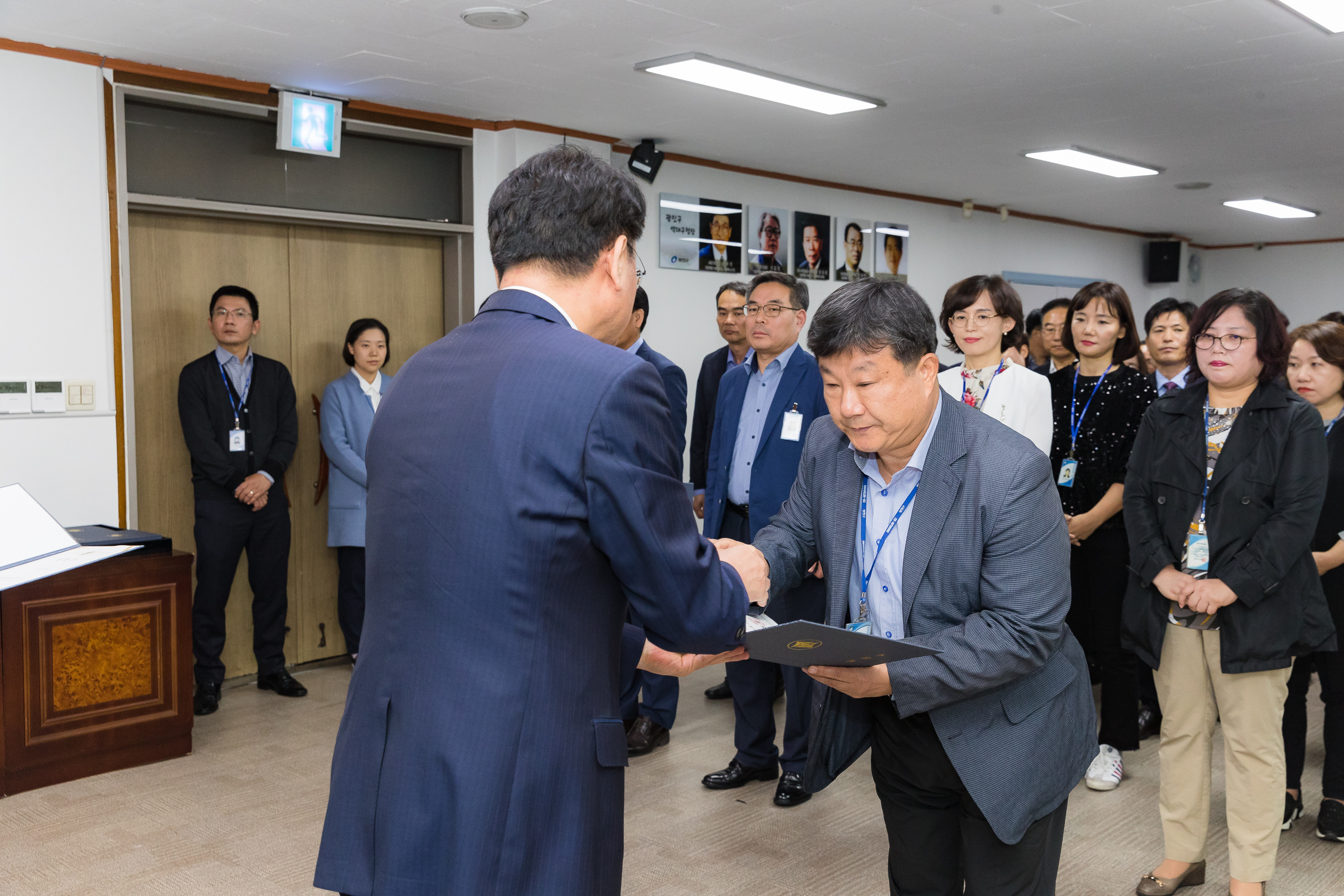 20181005-5급 이하 공무원 임용장 수여식 176235.jpg