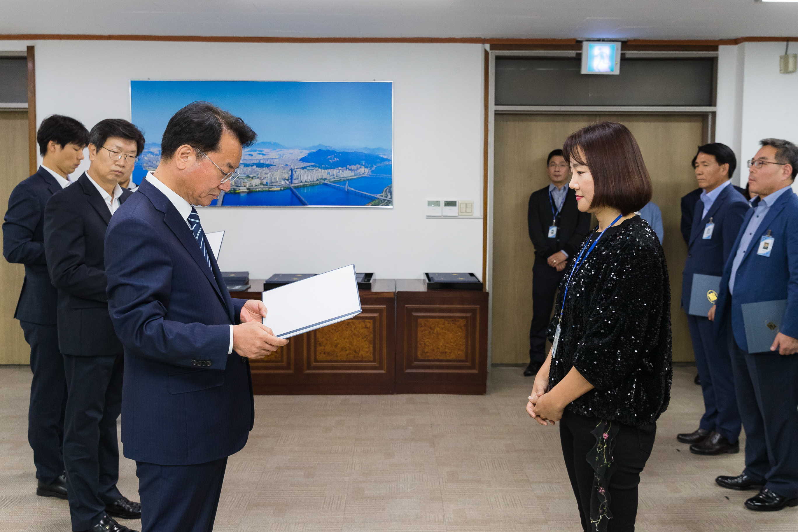 20181005-5급 이하 공무원 임용장 수여식 176240.jpg