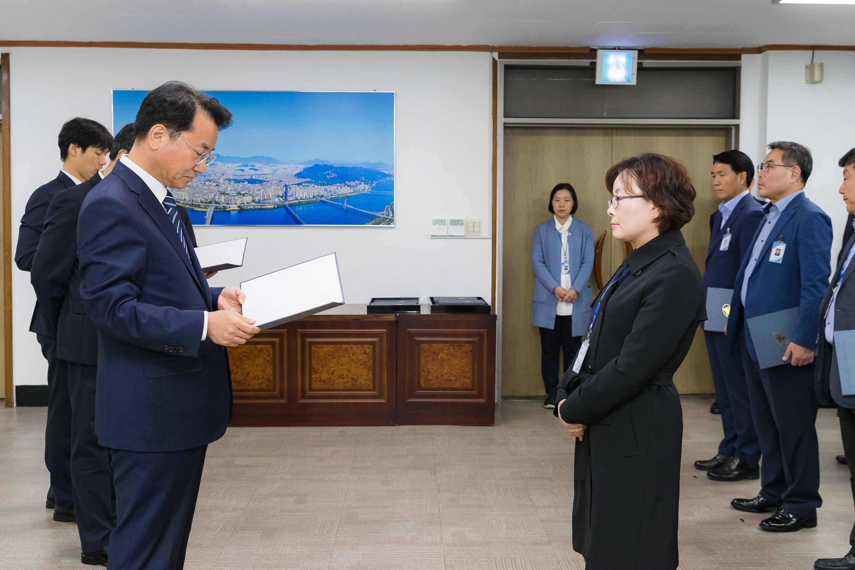 20181005-5급 이하 공무원 임용장 수여식 176267.jpg
