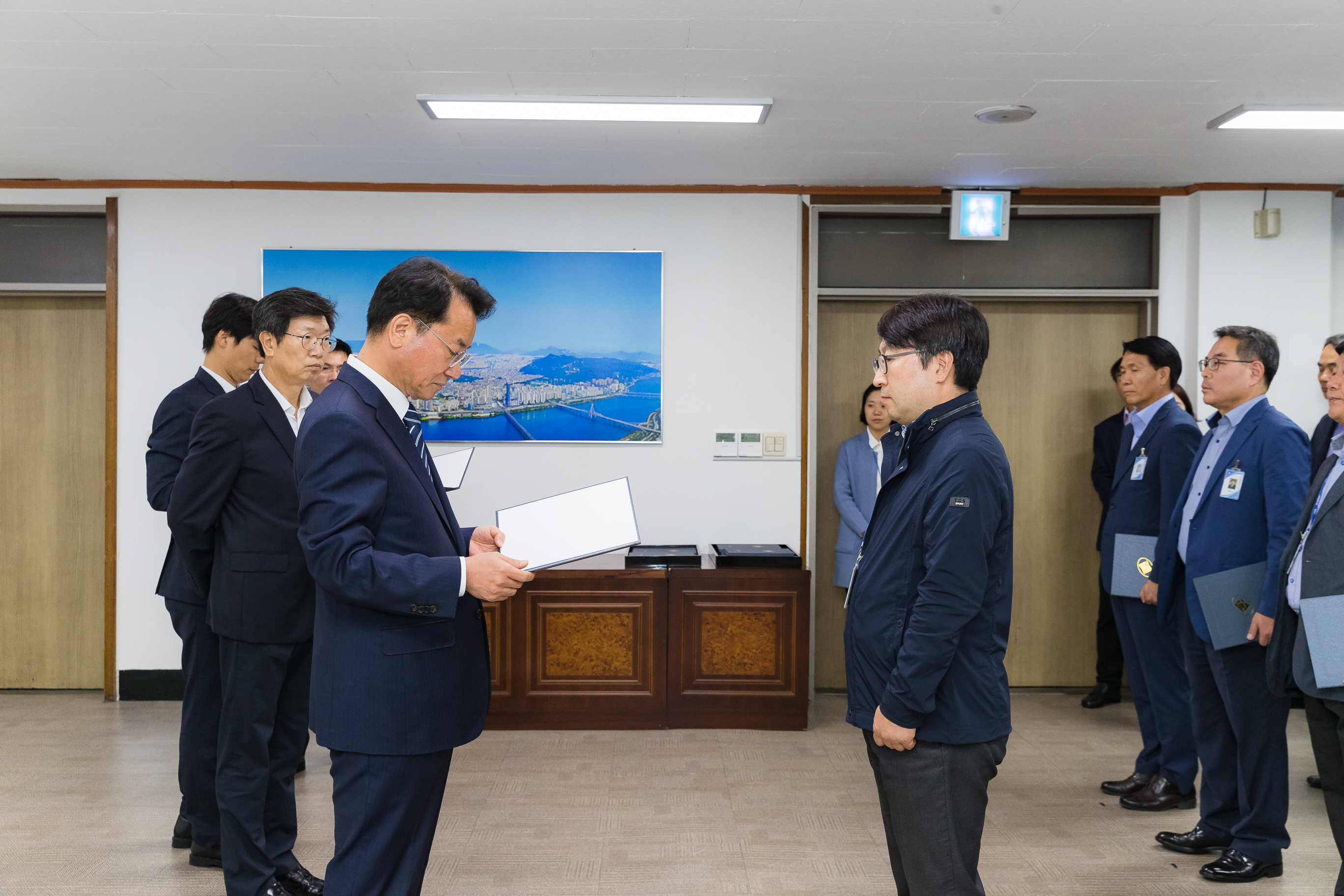 20181005-5급 이하 공무원 임용장 수여식 176286.jpg