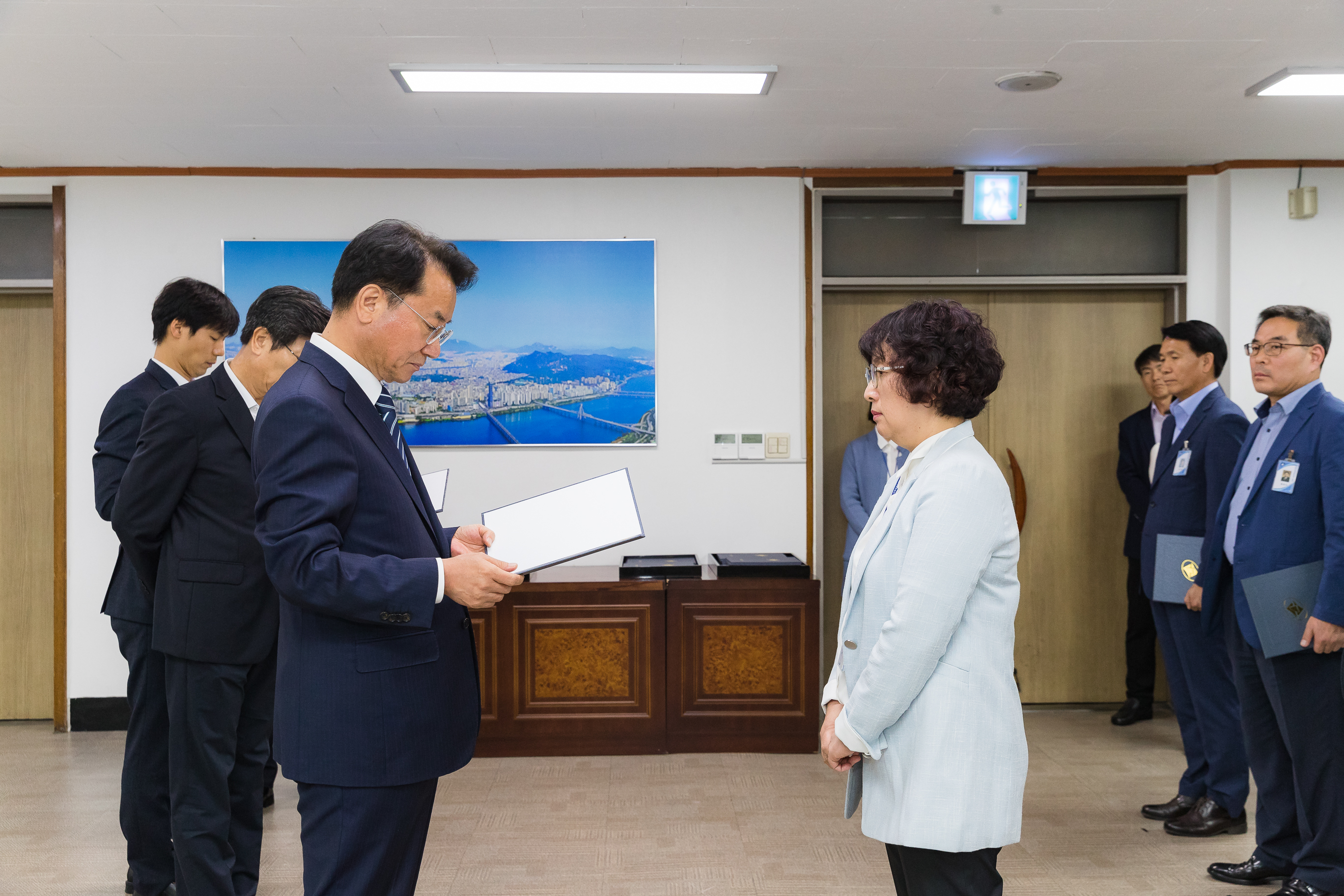 20181005-5급 이하 공무원 임용장 수여식 176290.jpg