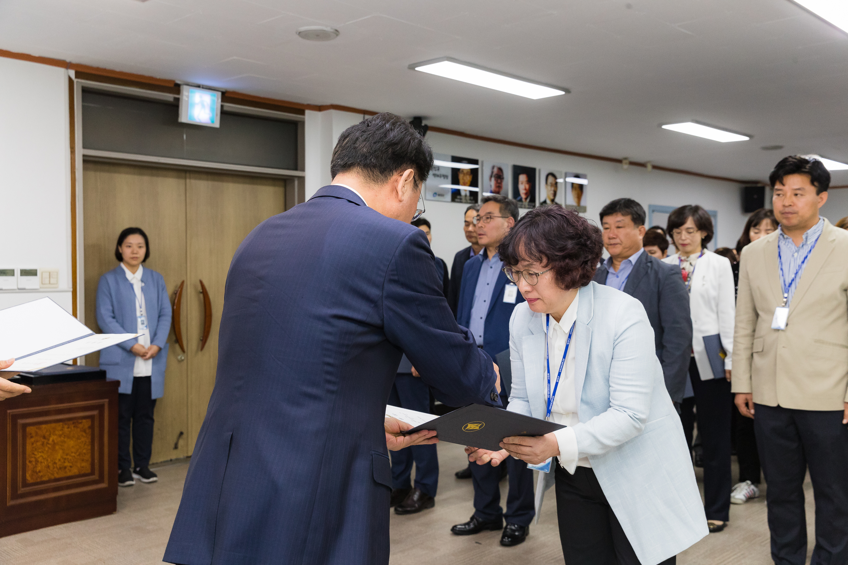 20181005-5급 이하 공무원 임용장 수여식 176291.jpg
