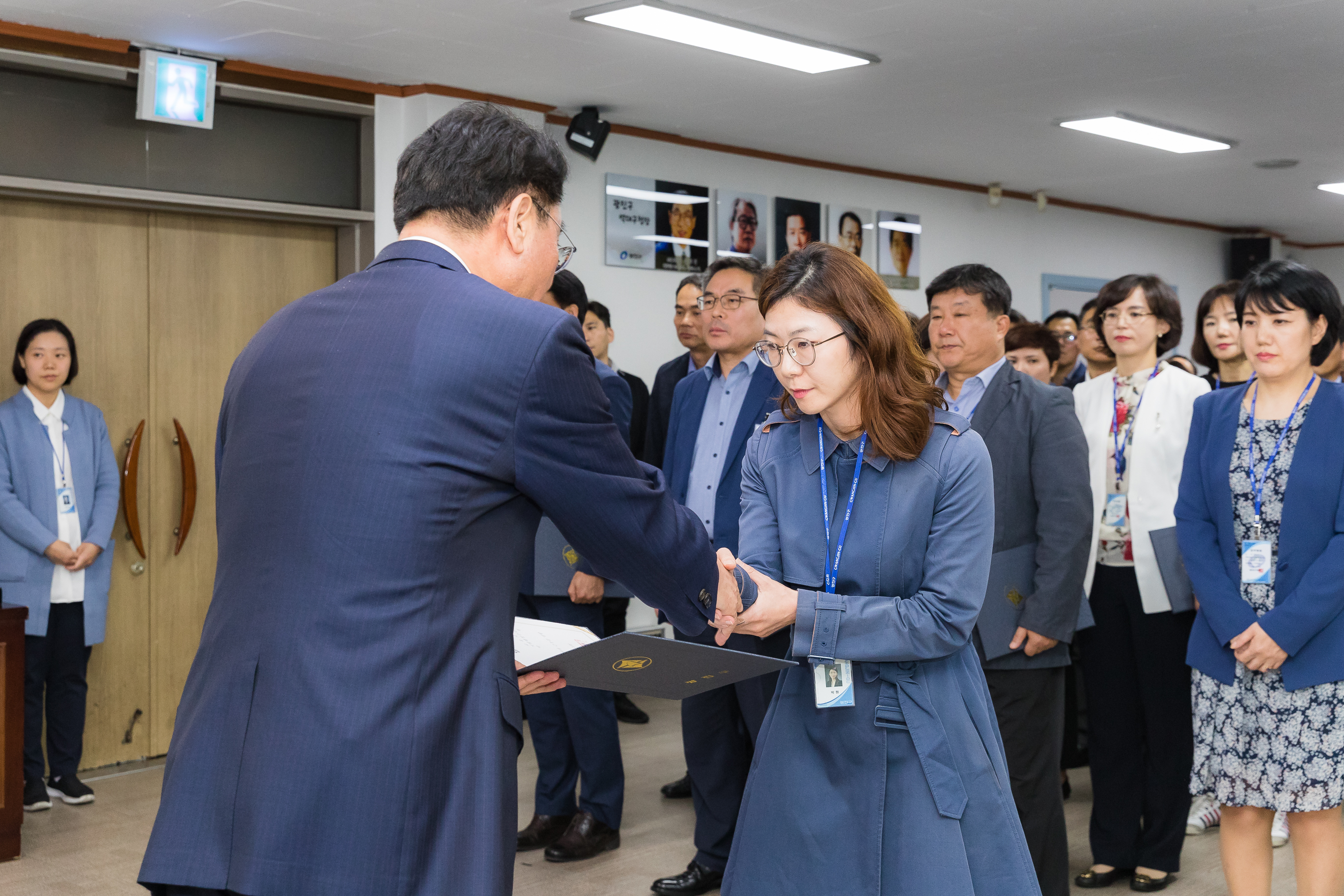 20181005-5급 이하 공무원 임용장 수여식 176297.jpg