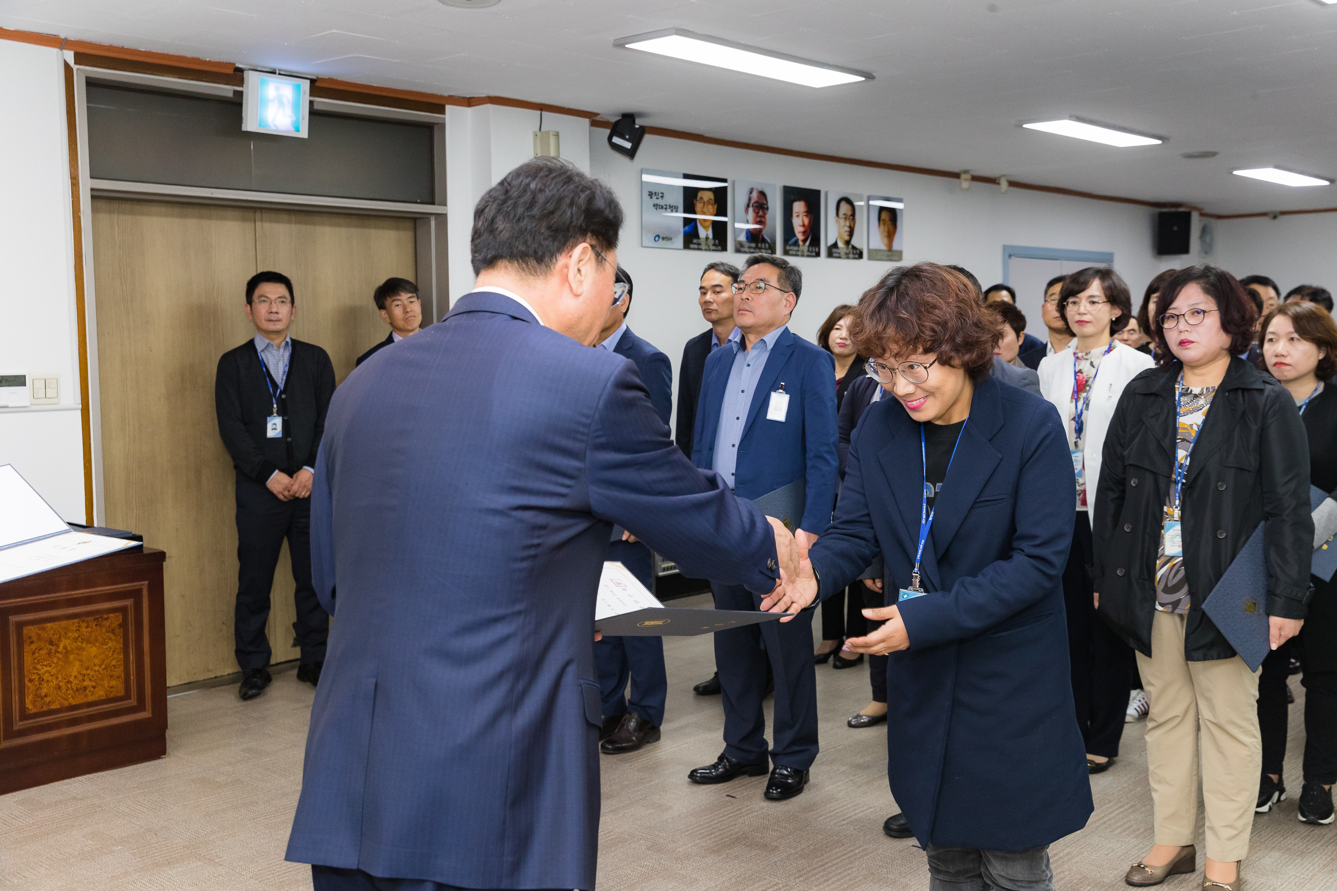 20181005-5급 이하 공무원 임용장 수여식 176324.jpg