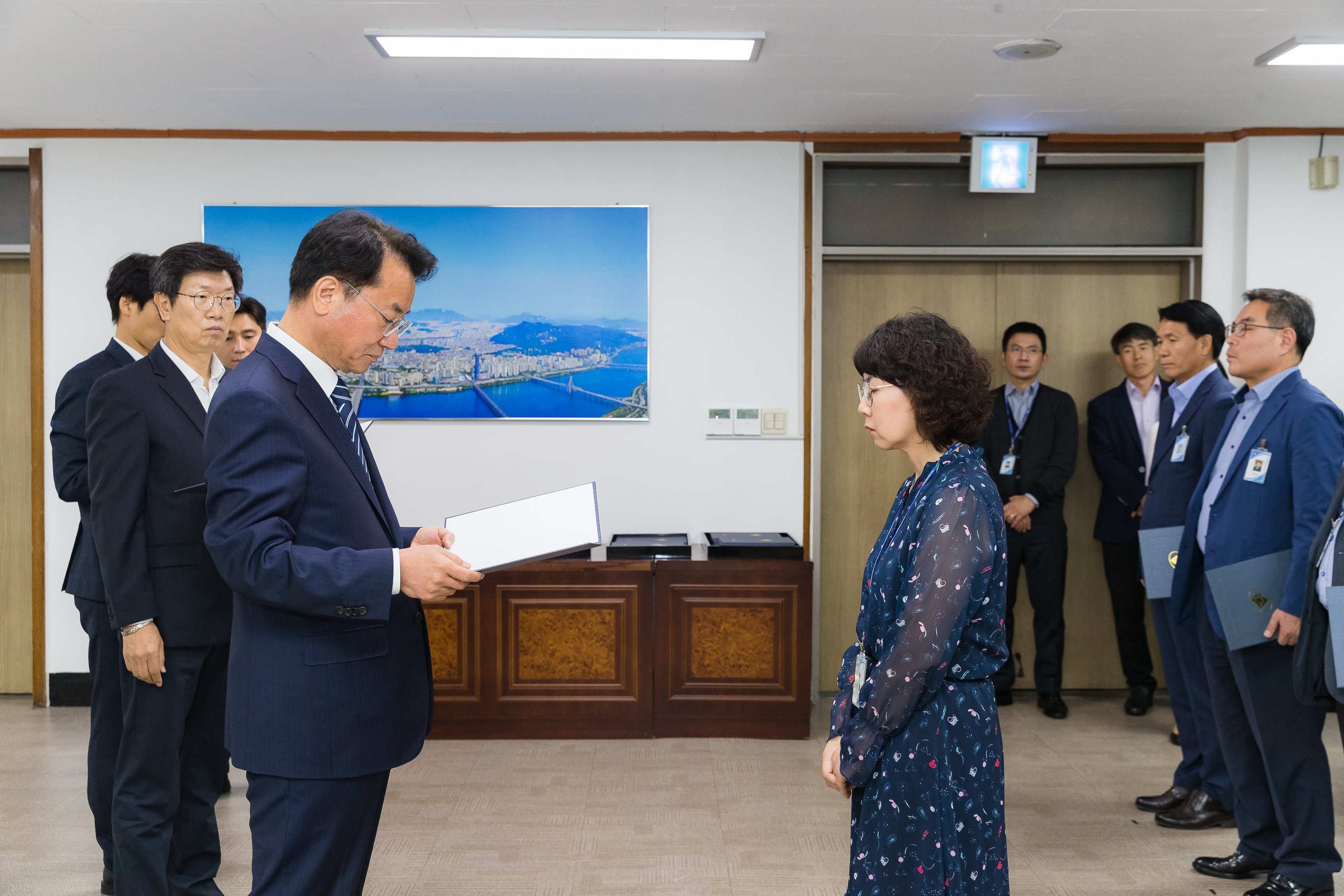 20181005-5급 이하 공무원 임용장 수여식 176329.jpg