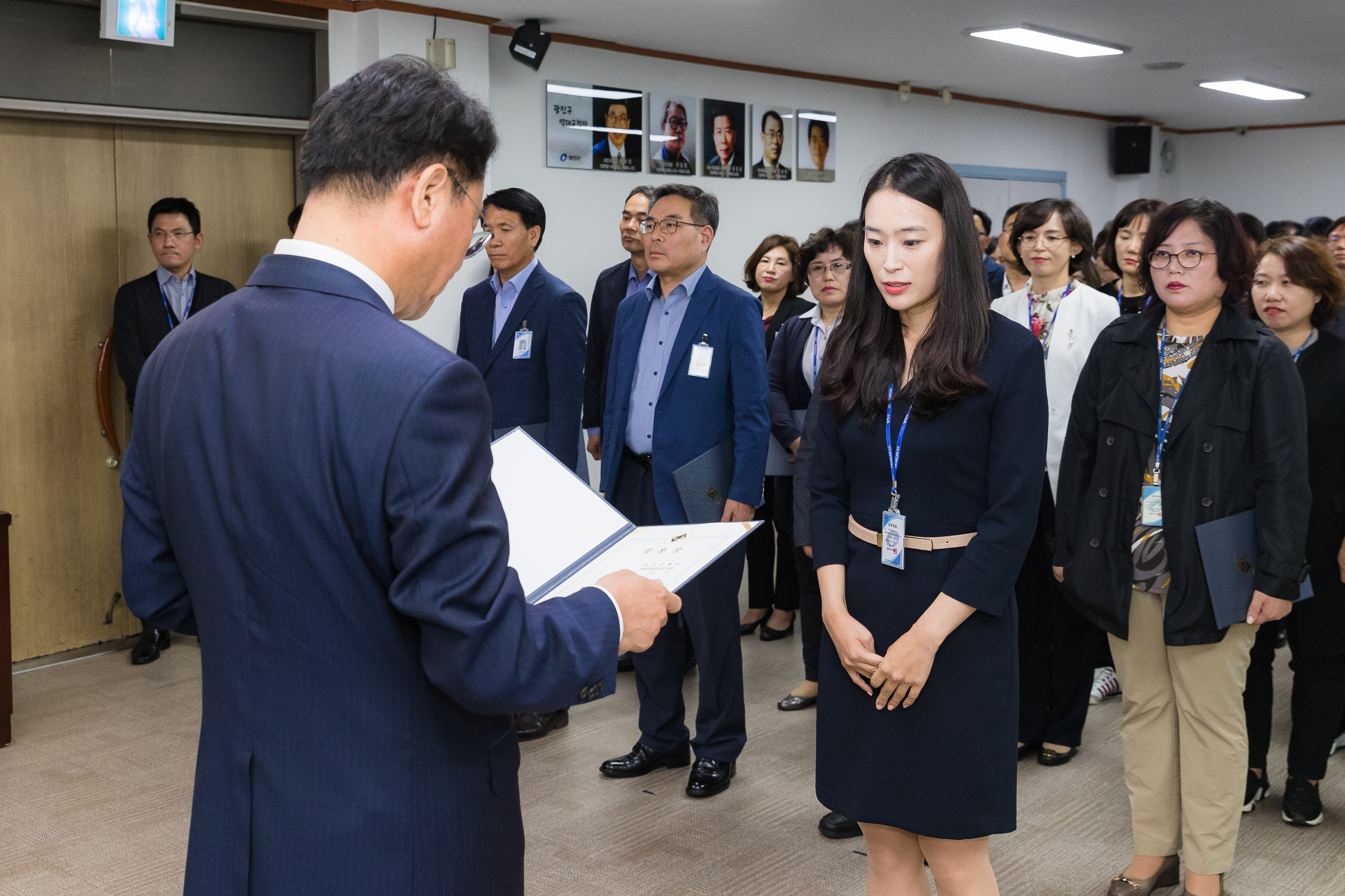 20181005-5급 이하 공무원 임용장 수여식 176335.jpg