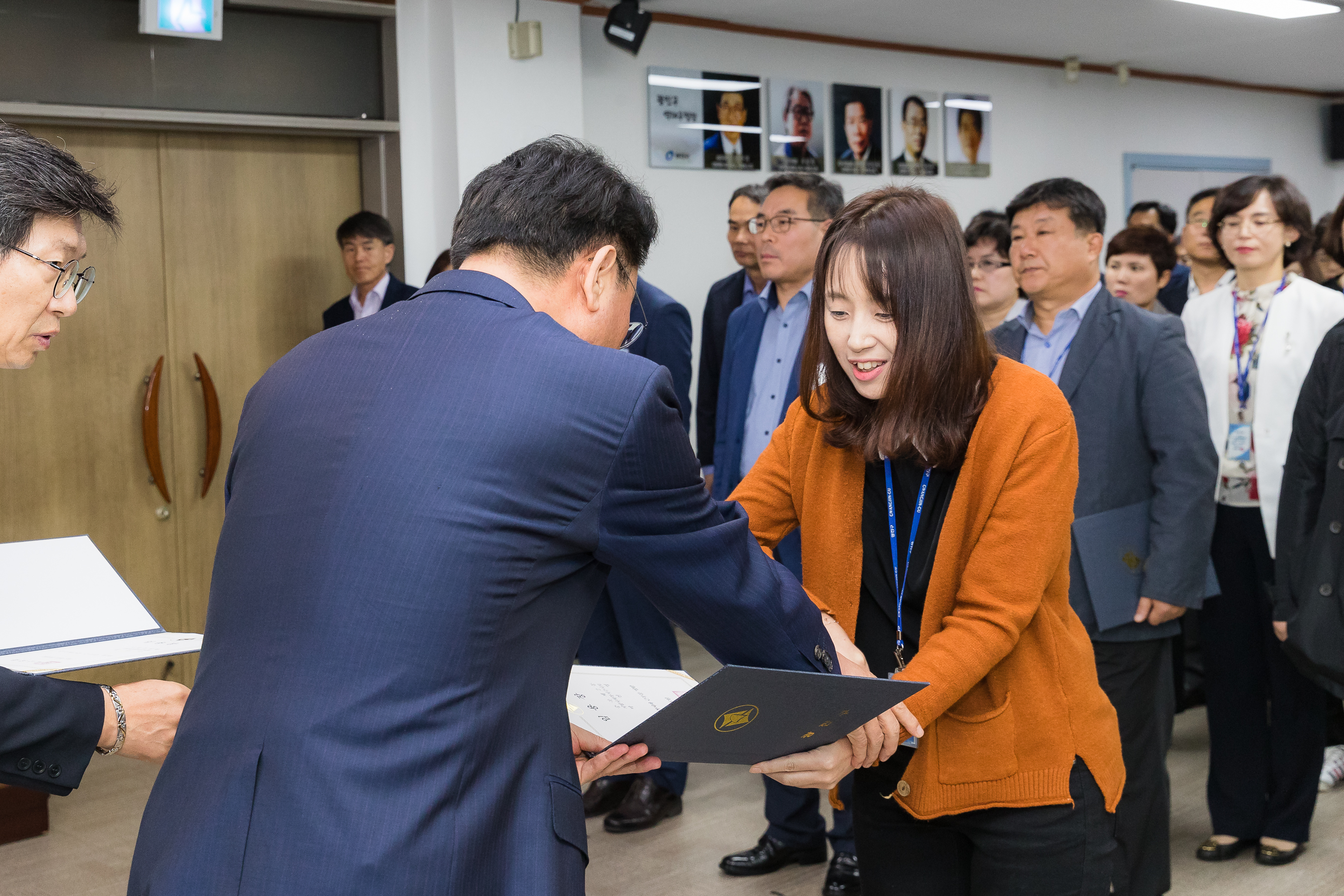 20181005-5급 이하 공무원 임용장 수여식 176338.jpg