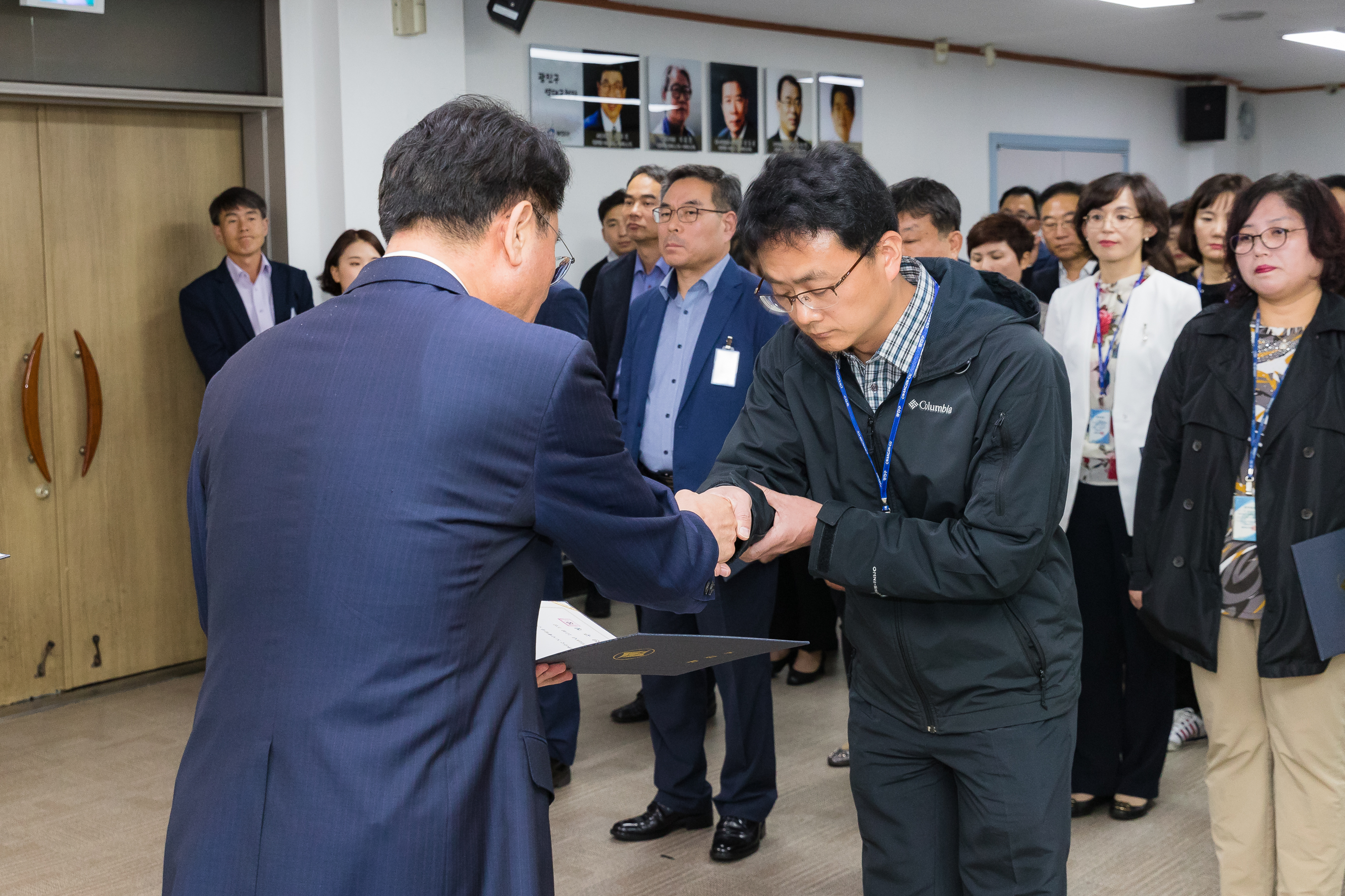 20181005-5급 이하 공무원 임용장 수여식 176344.jpg