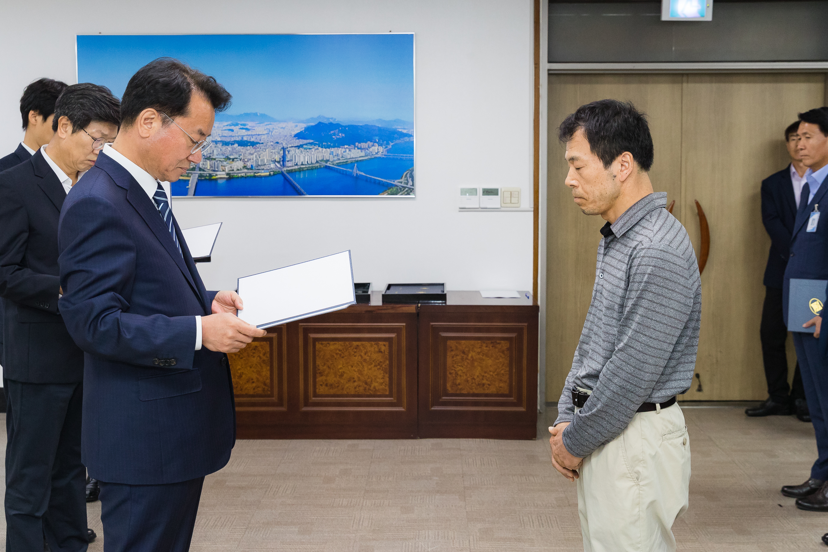 20181005-5급 이하 공무원 임용장 수여식 176346.jpg